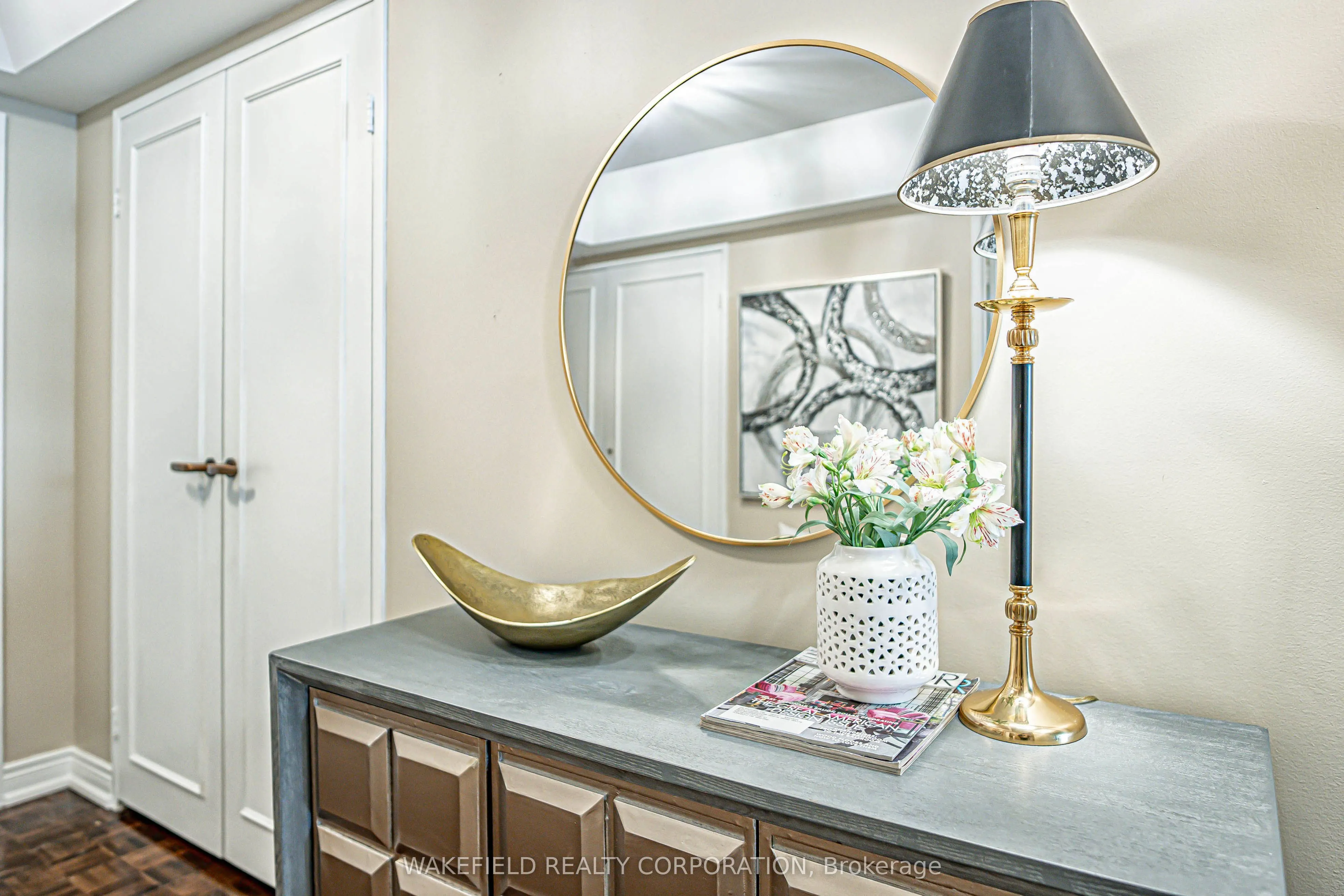 61 St Clair Avenue W #505