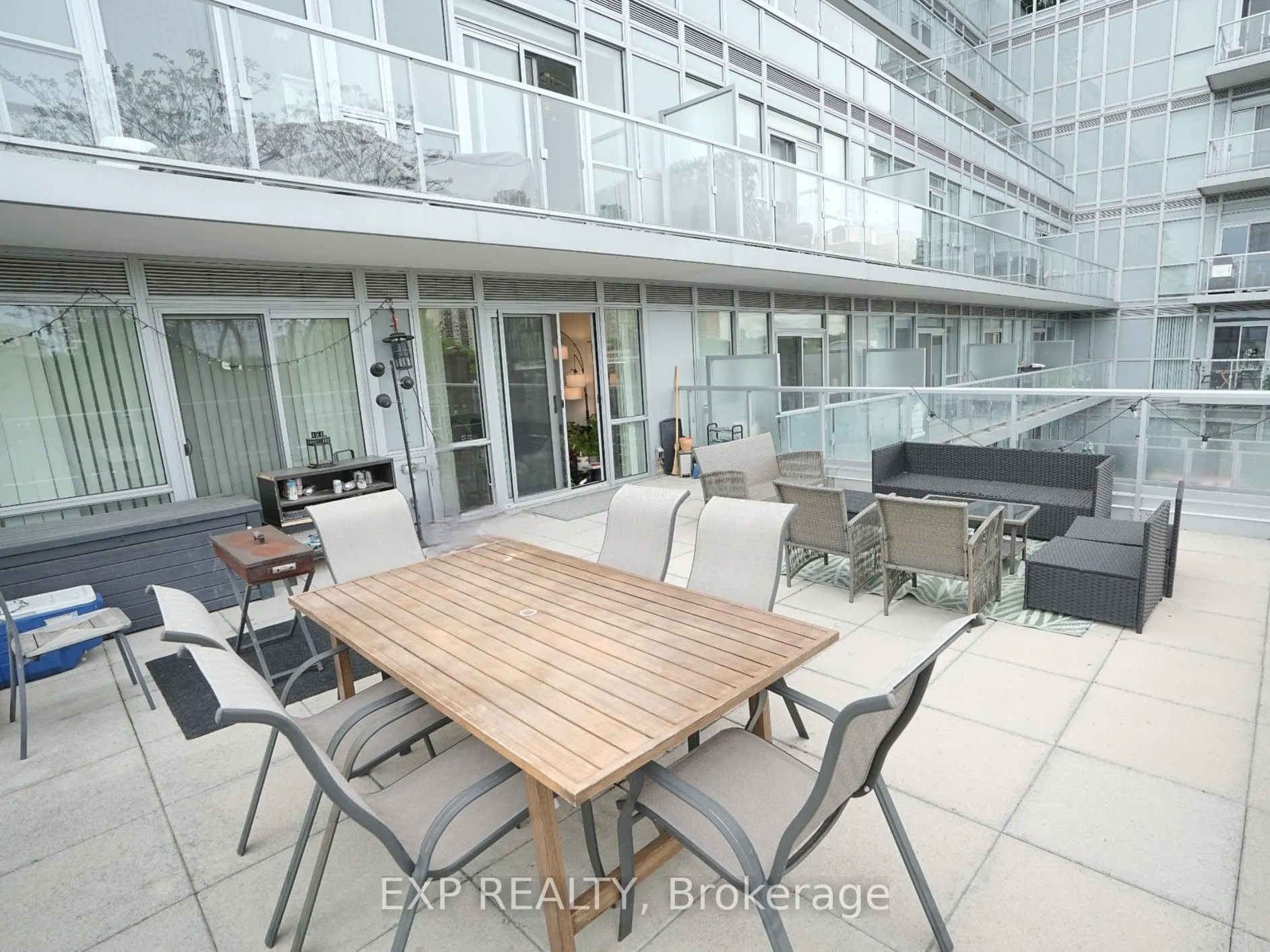 501 St Clair Avenue W, #312