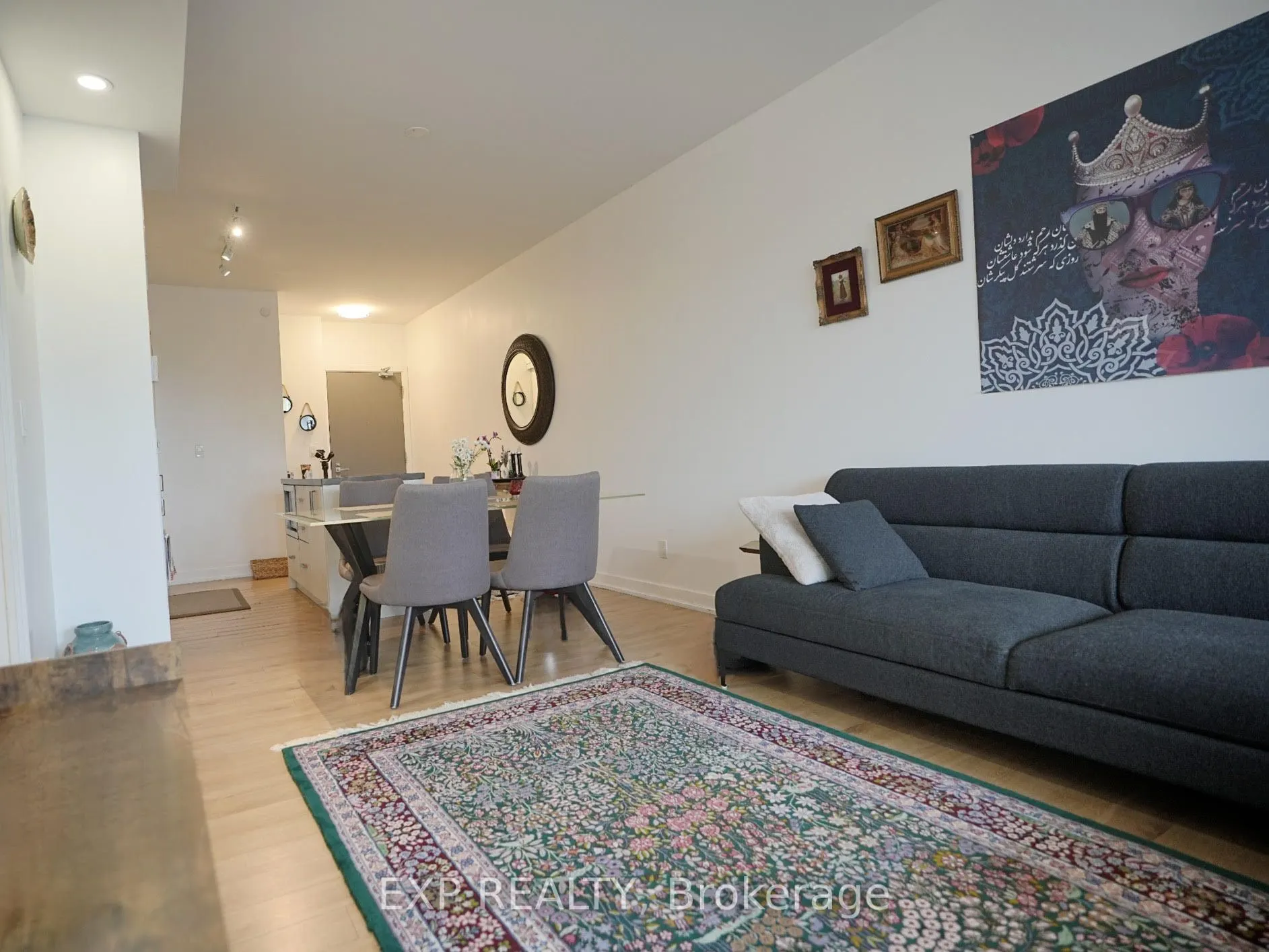 501 St Clair Avenue W, #312