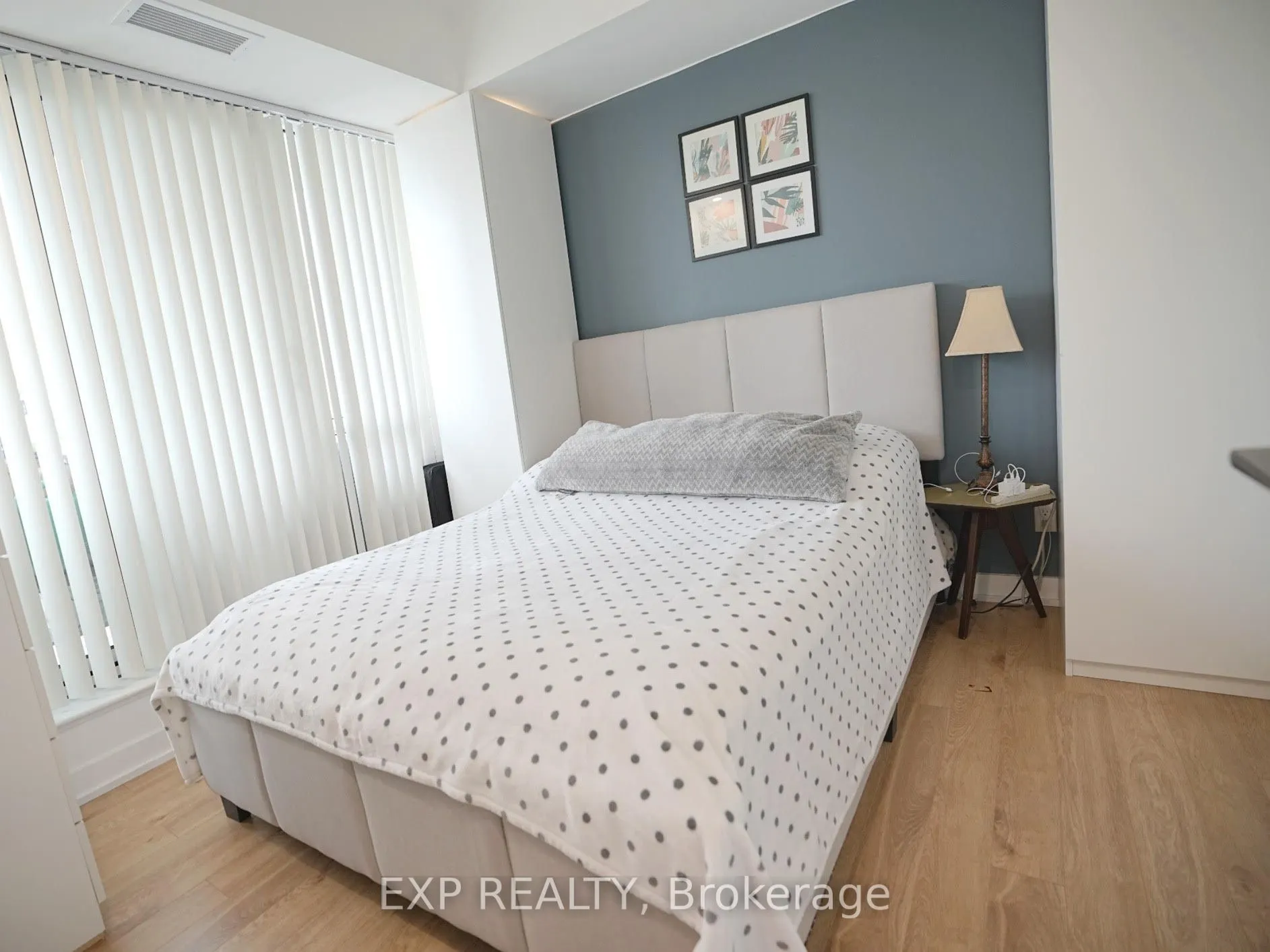 501 St Clair Avenue W, #312