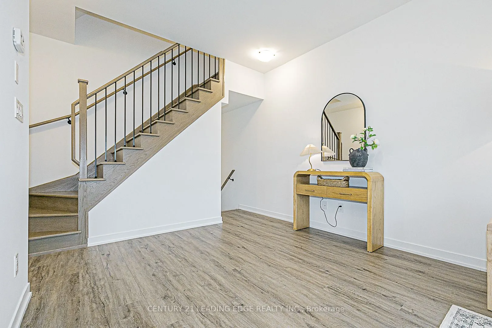 14 Marquette Avenue, #10