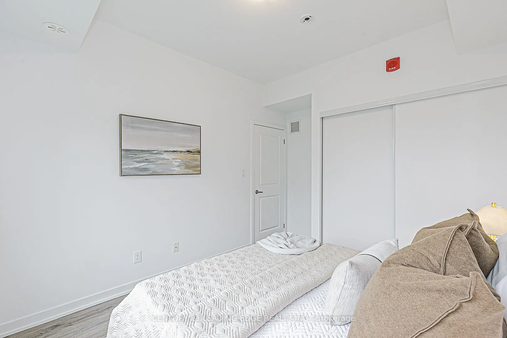 14 Marquette Avenue, #10