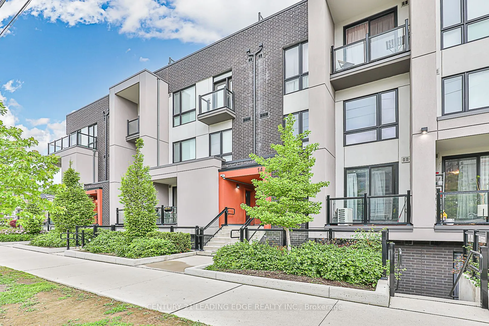 14 Marquette Avenue, #10