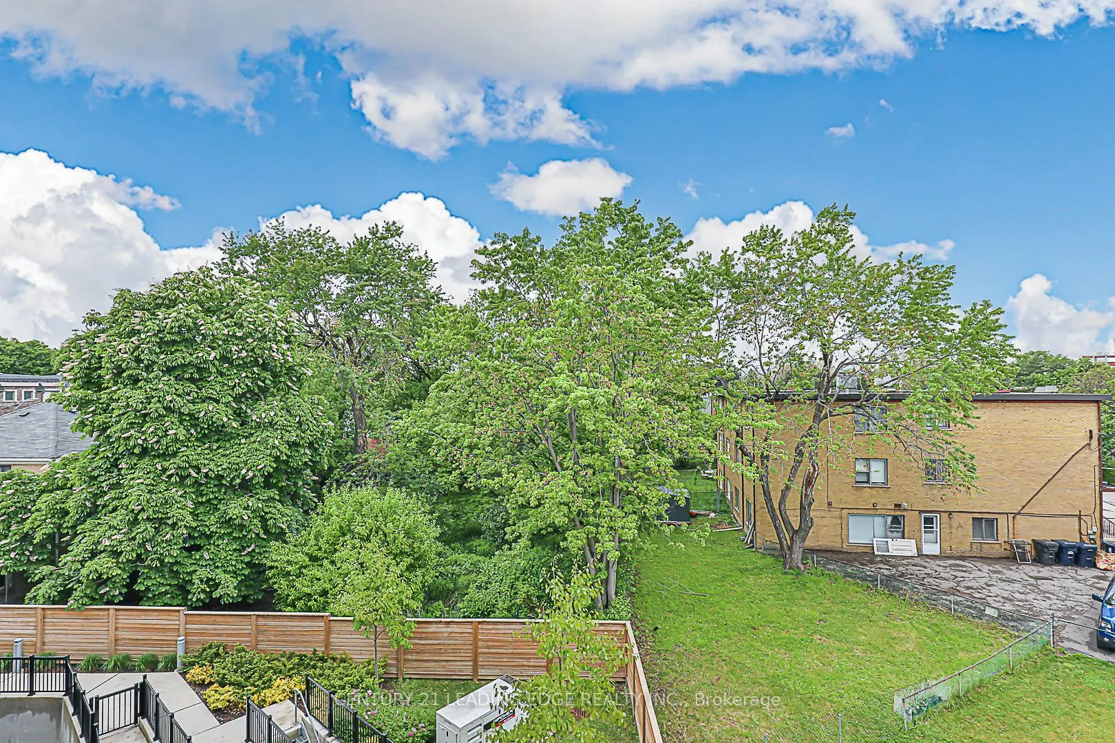 14 Marquette Avenue, #10