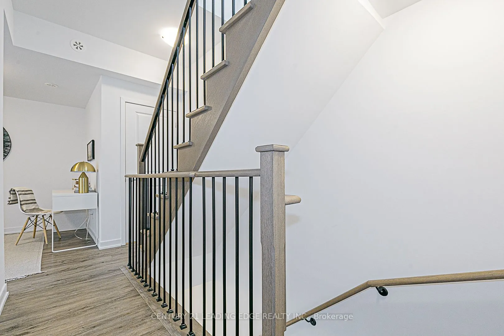14 Marquette Avenue, #10