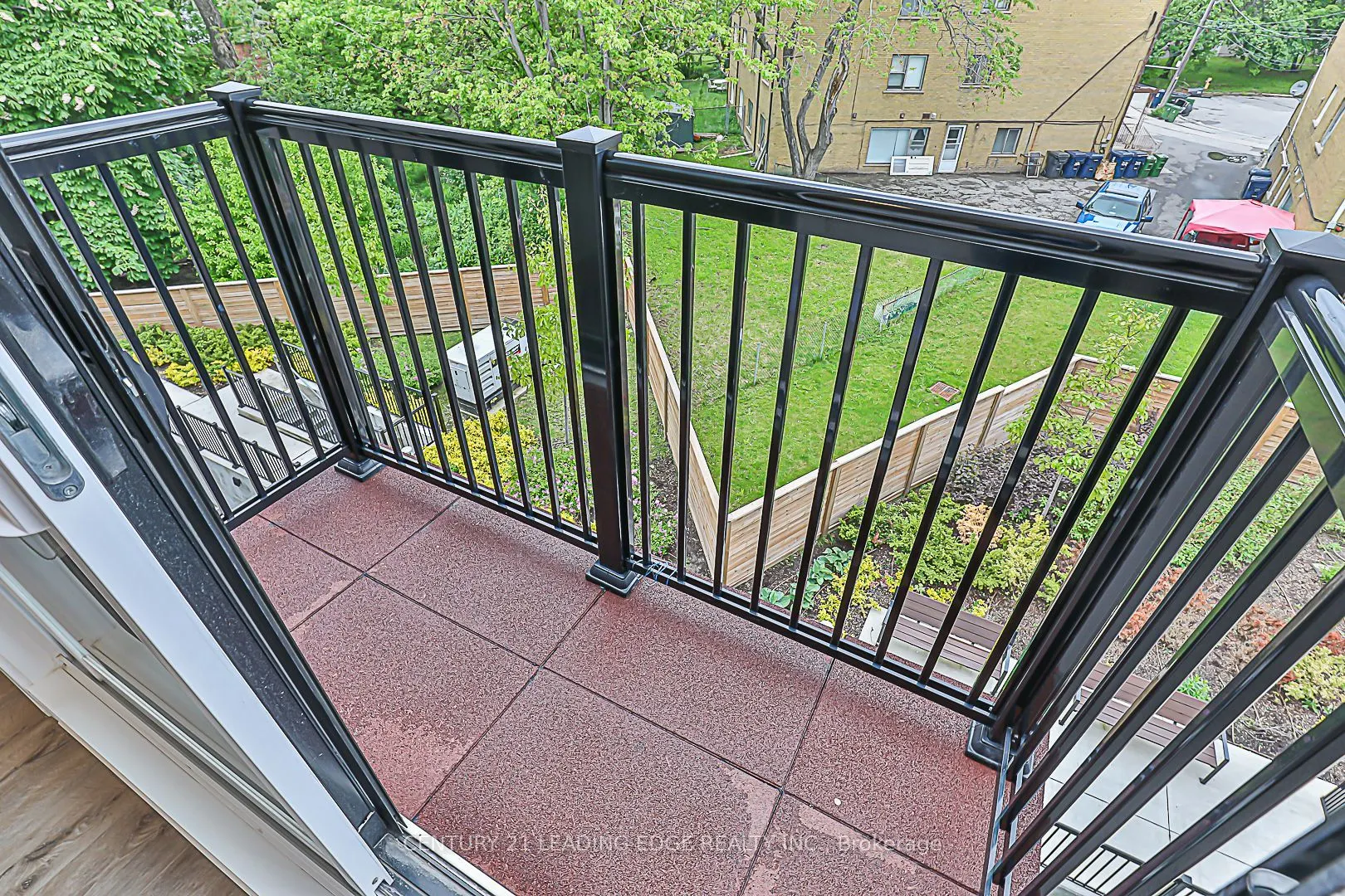 14 Marquette Avenue, #10