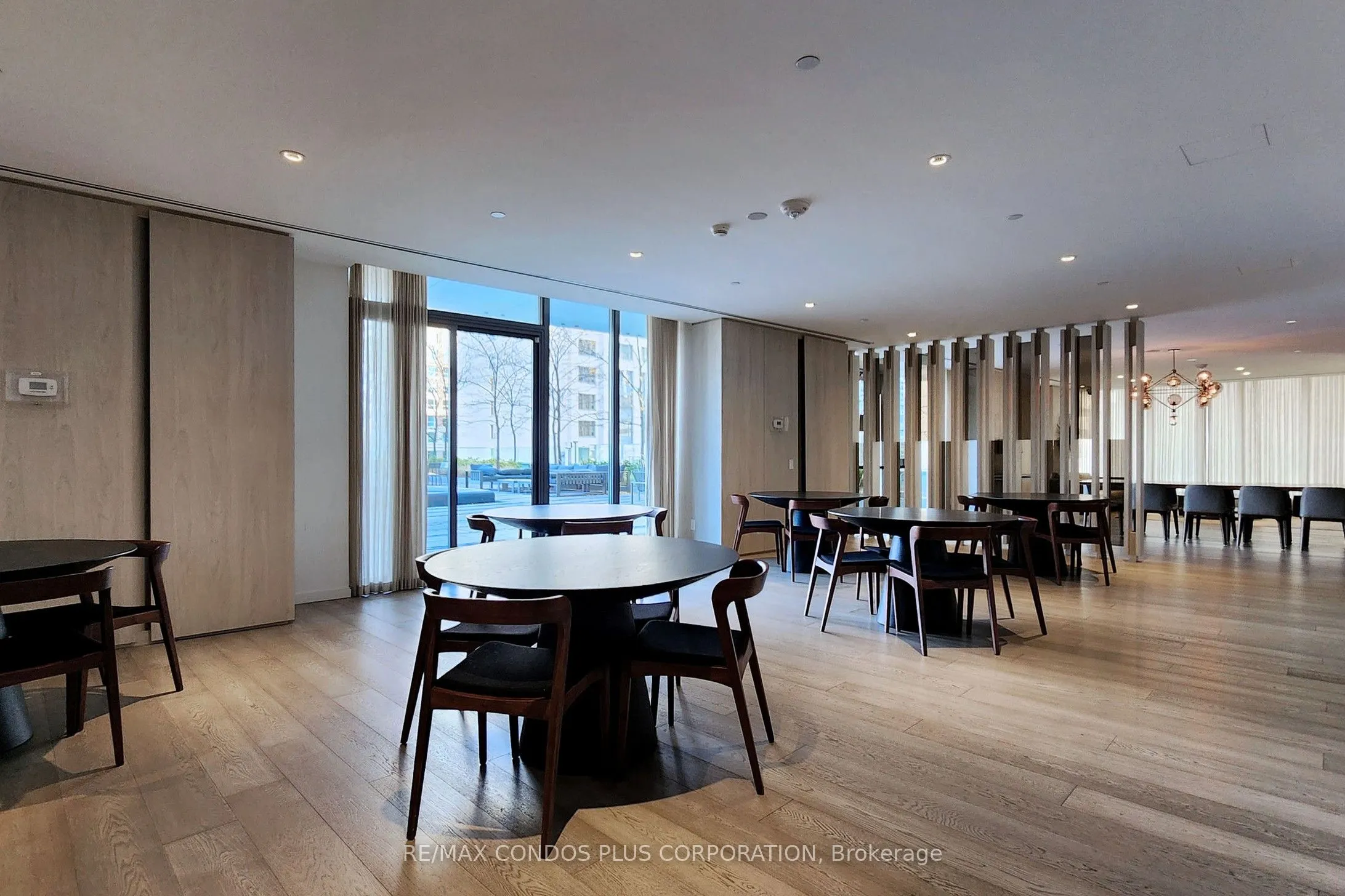 200 Bloor Street W, #2105