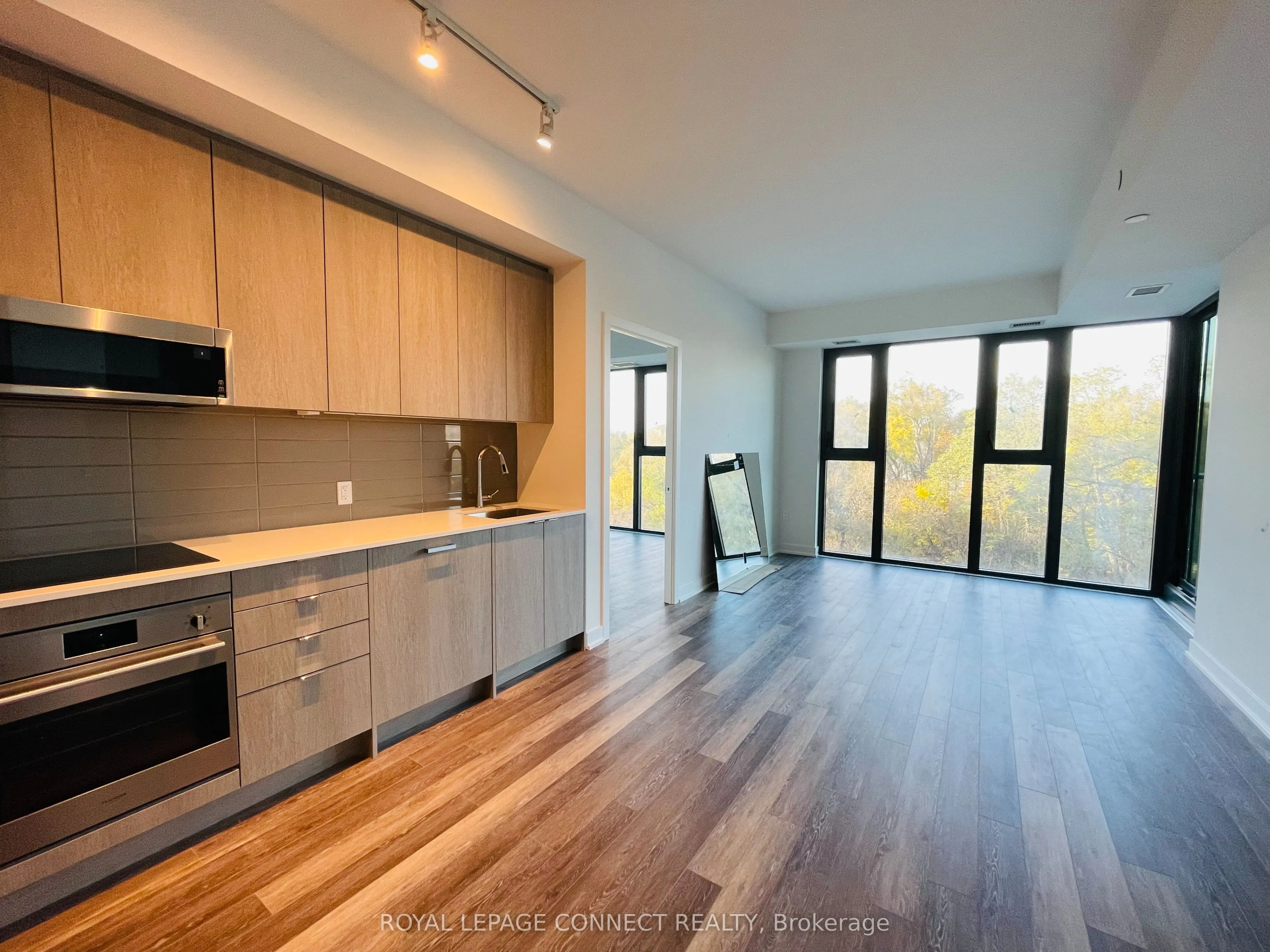 250 Lawrence Avenue W, #504