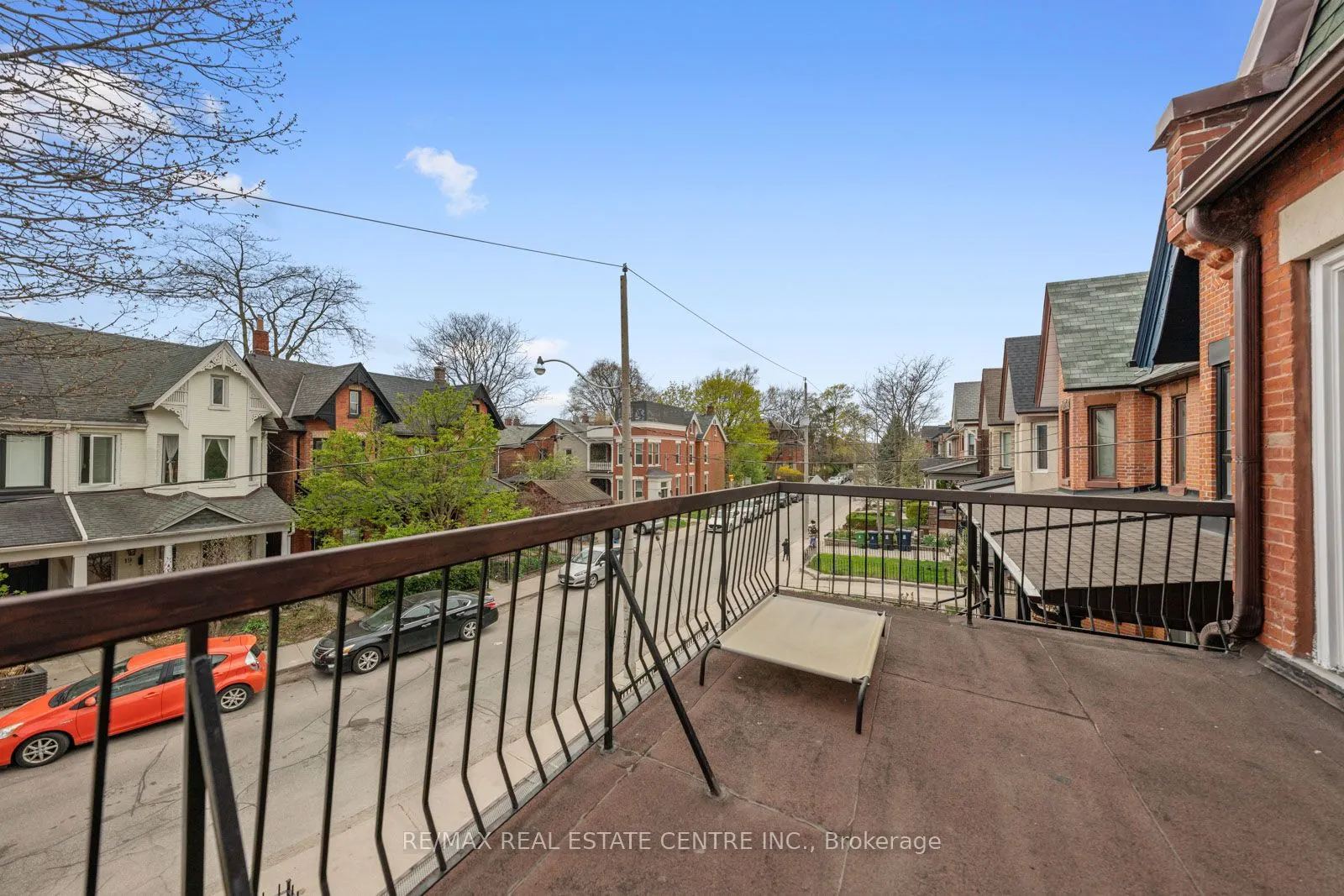 14 Churchill Avenue