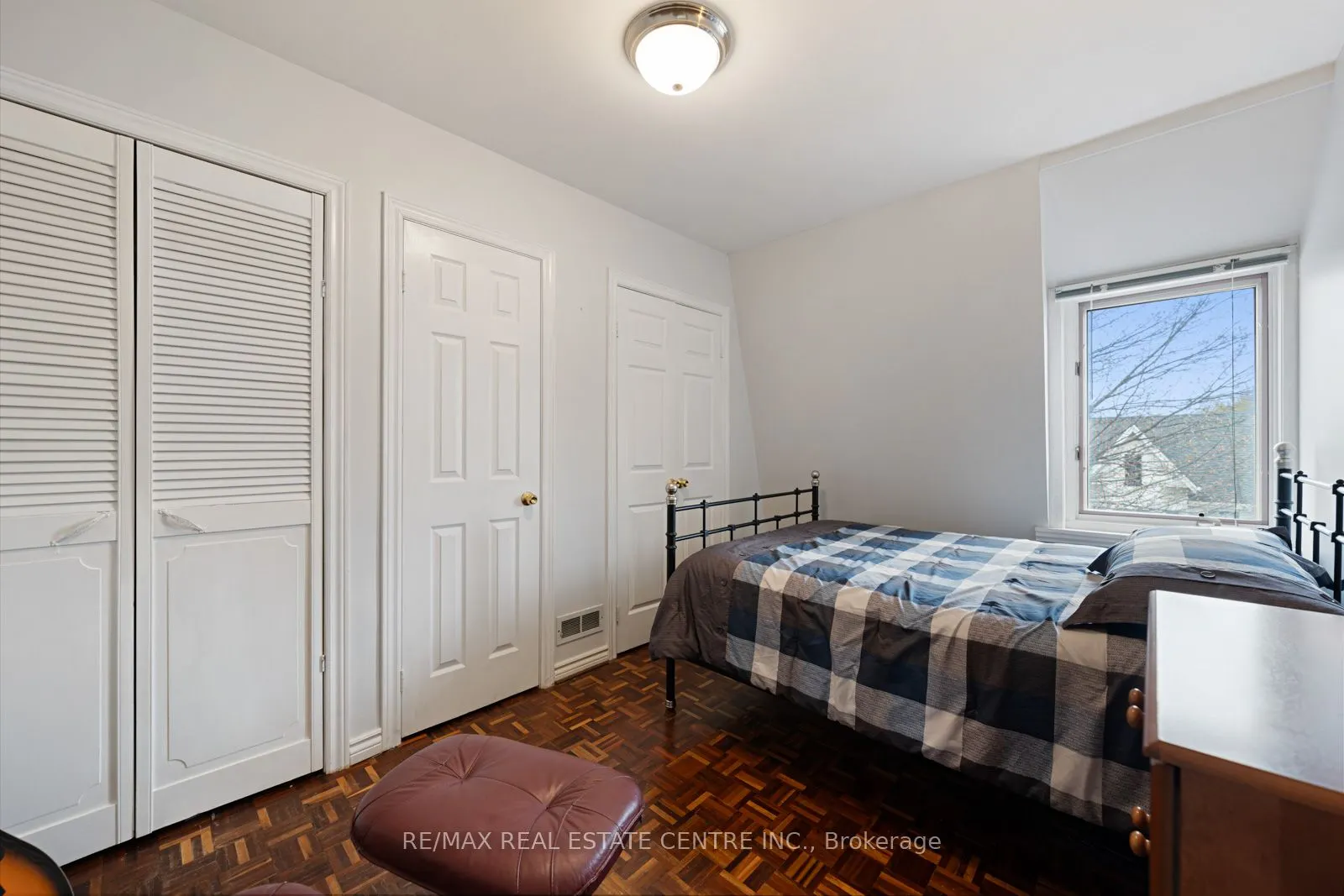 14 Churchill Avenue
