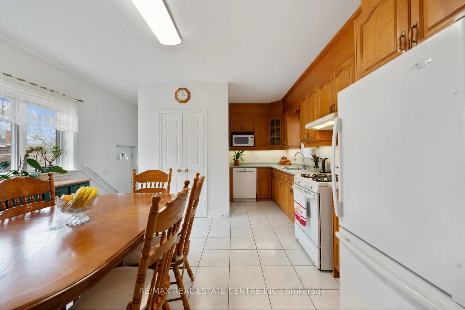 14 Churchill Avenue