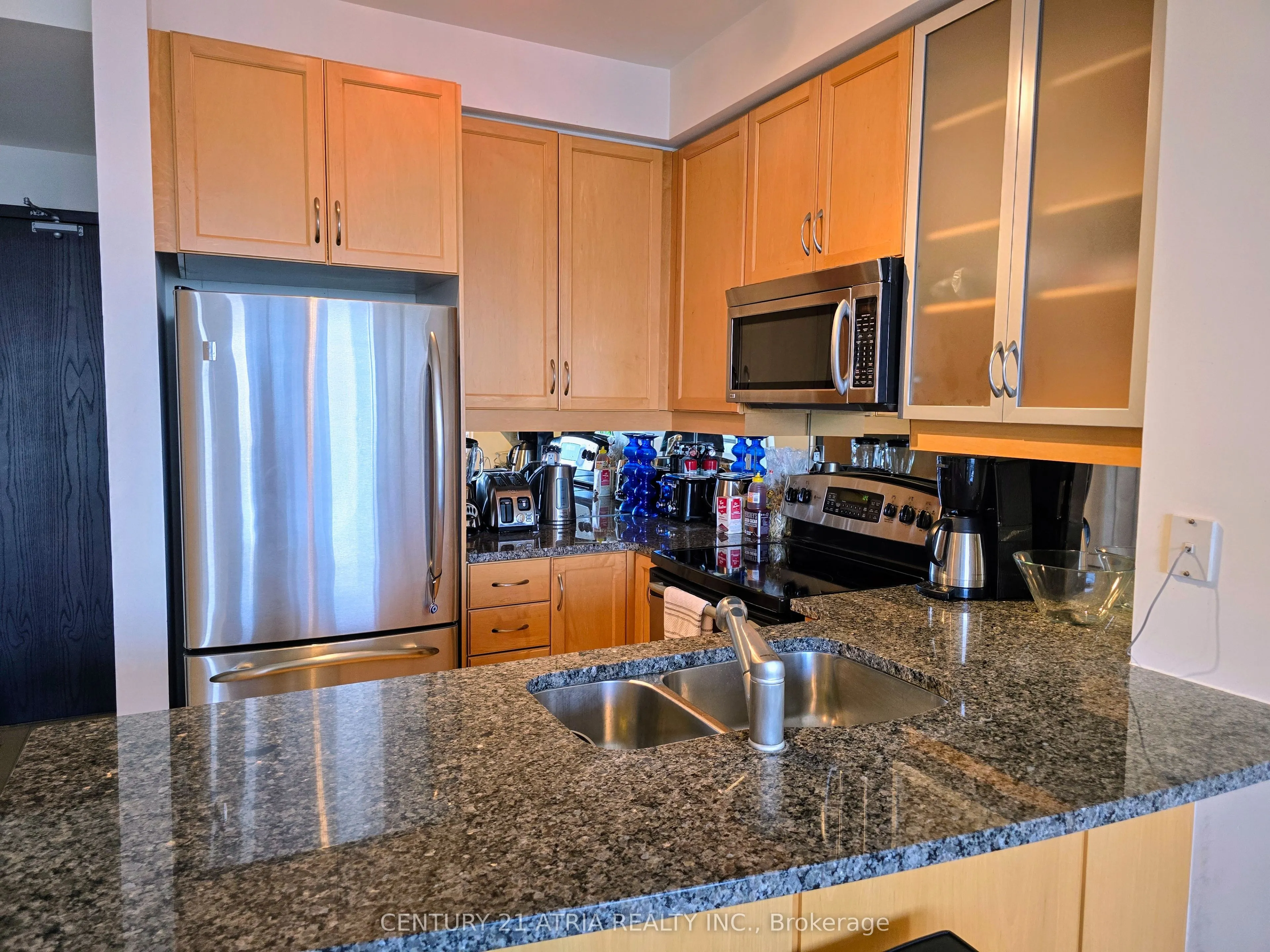 18 Yorkville Avenue, #3103