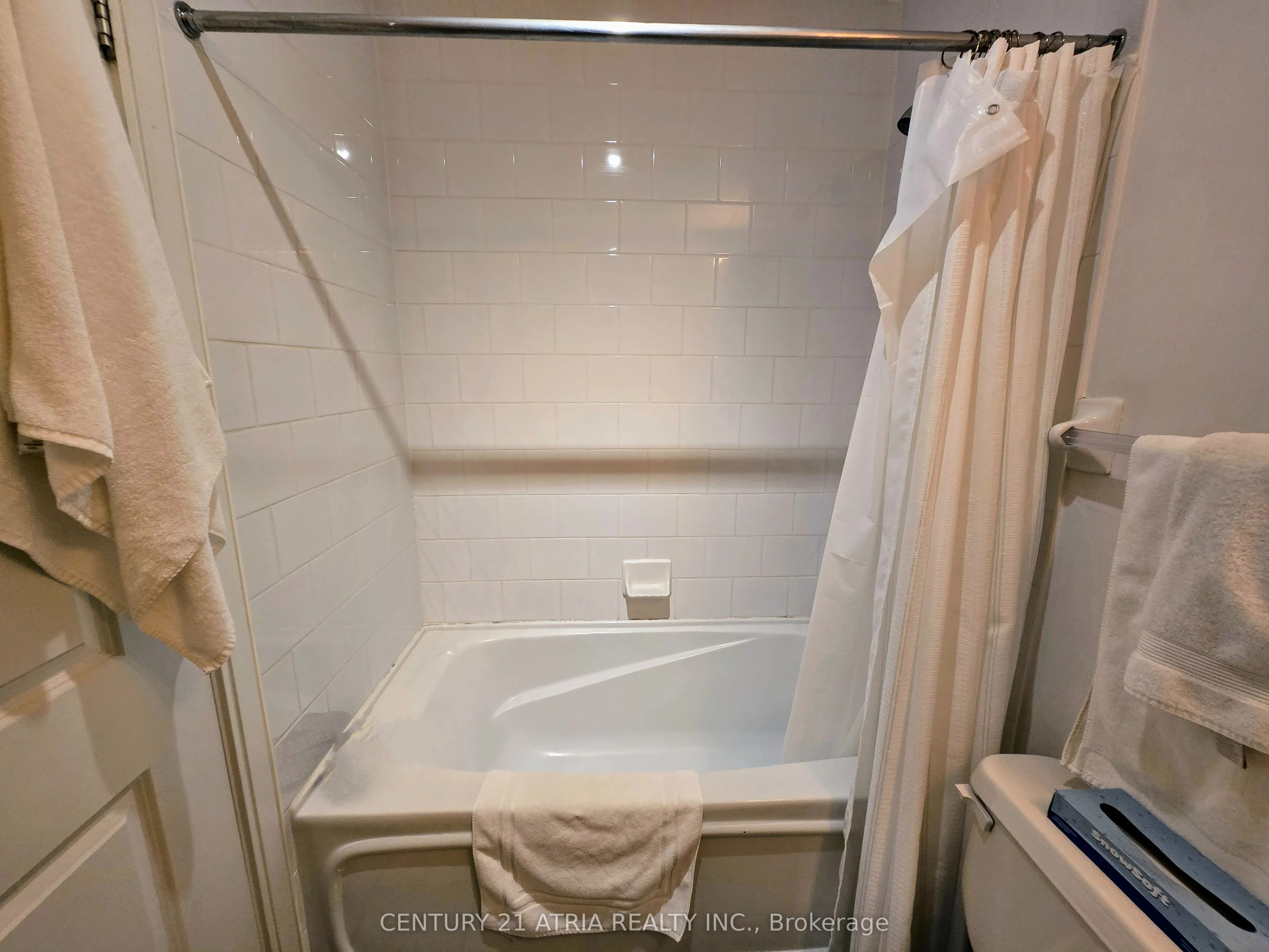 18 Yorkville Avenue, #3103