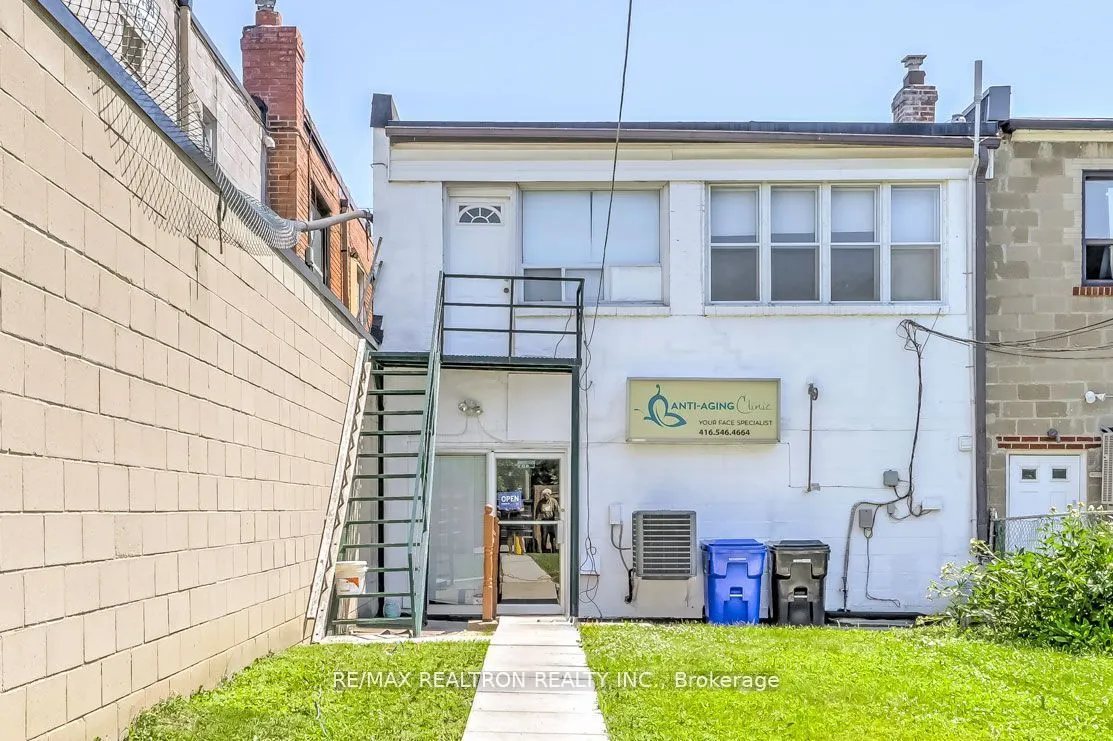 1936 Avenue Road