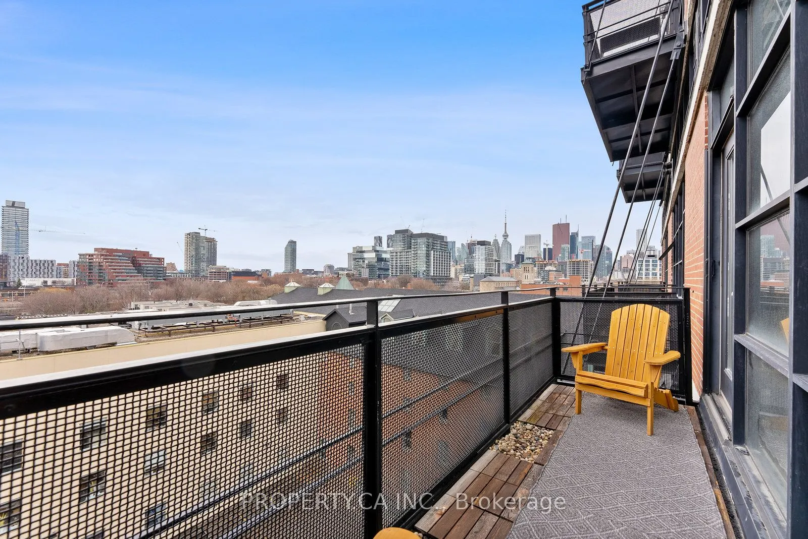 90 Sumach Street, #606