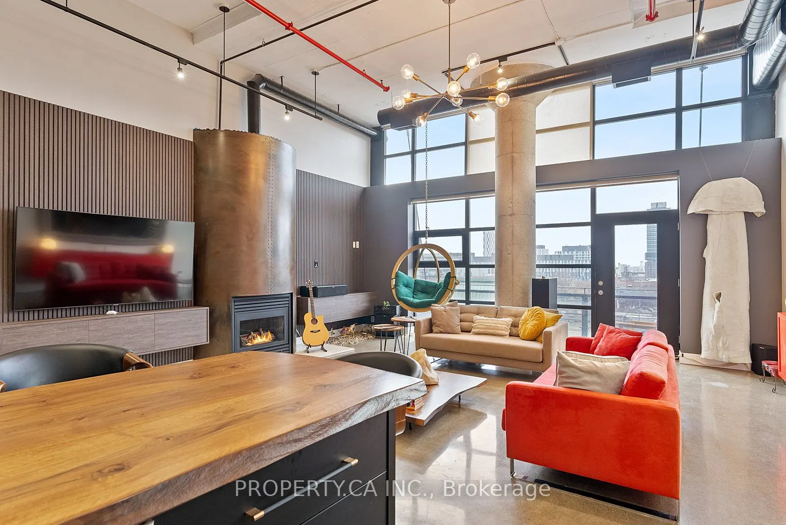 90 Sumach Street, #606