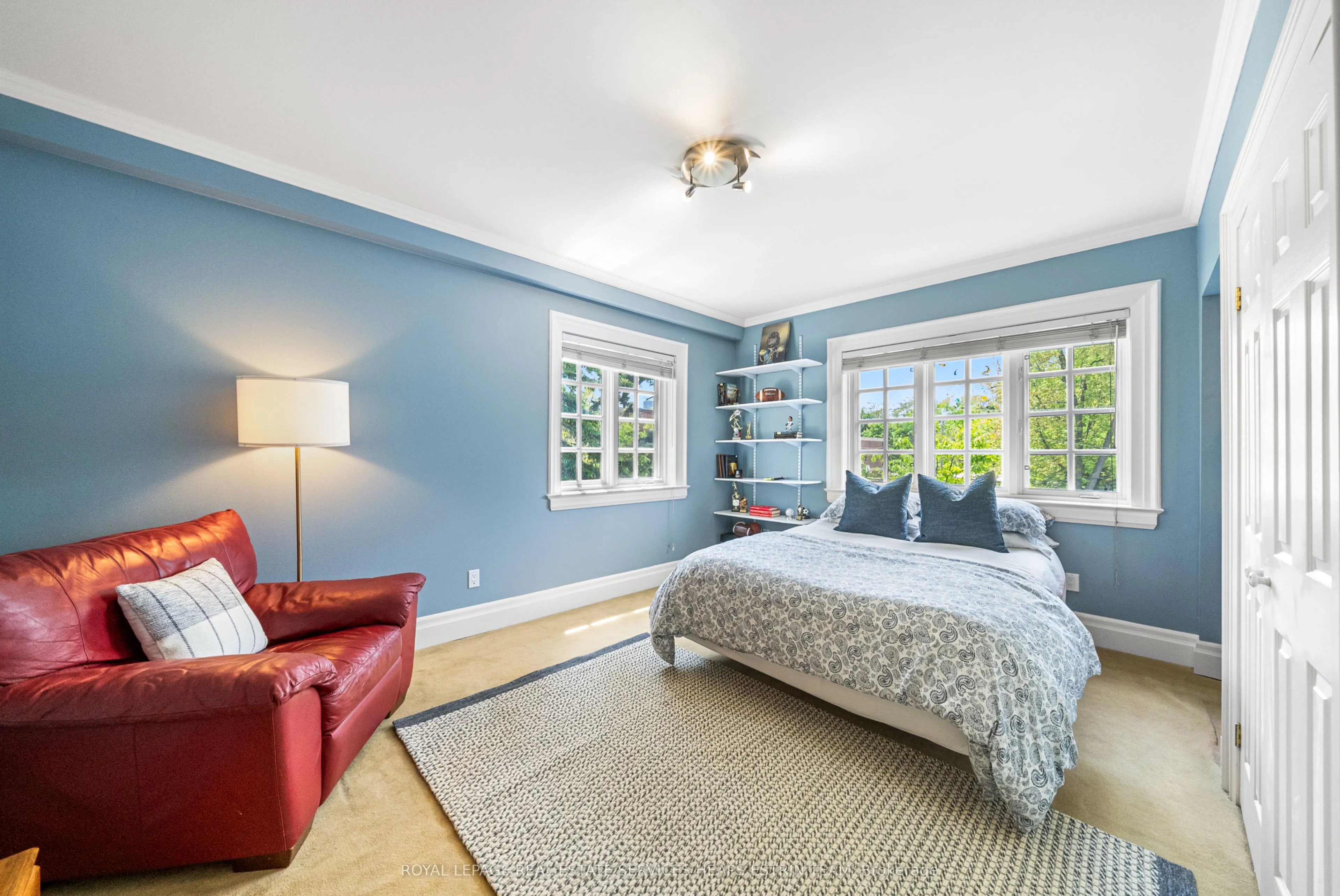 25 Strathgowan Crescent
