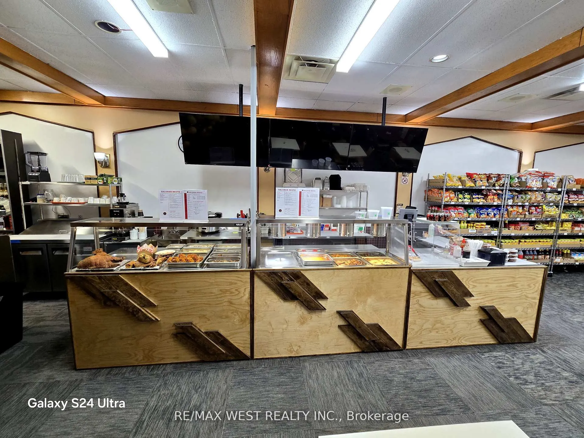 1646 Victoria Park Avenue, #2