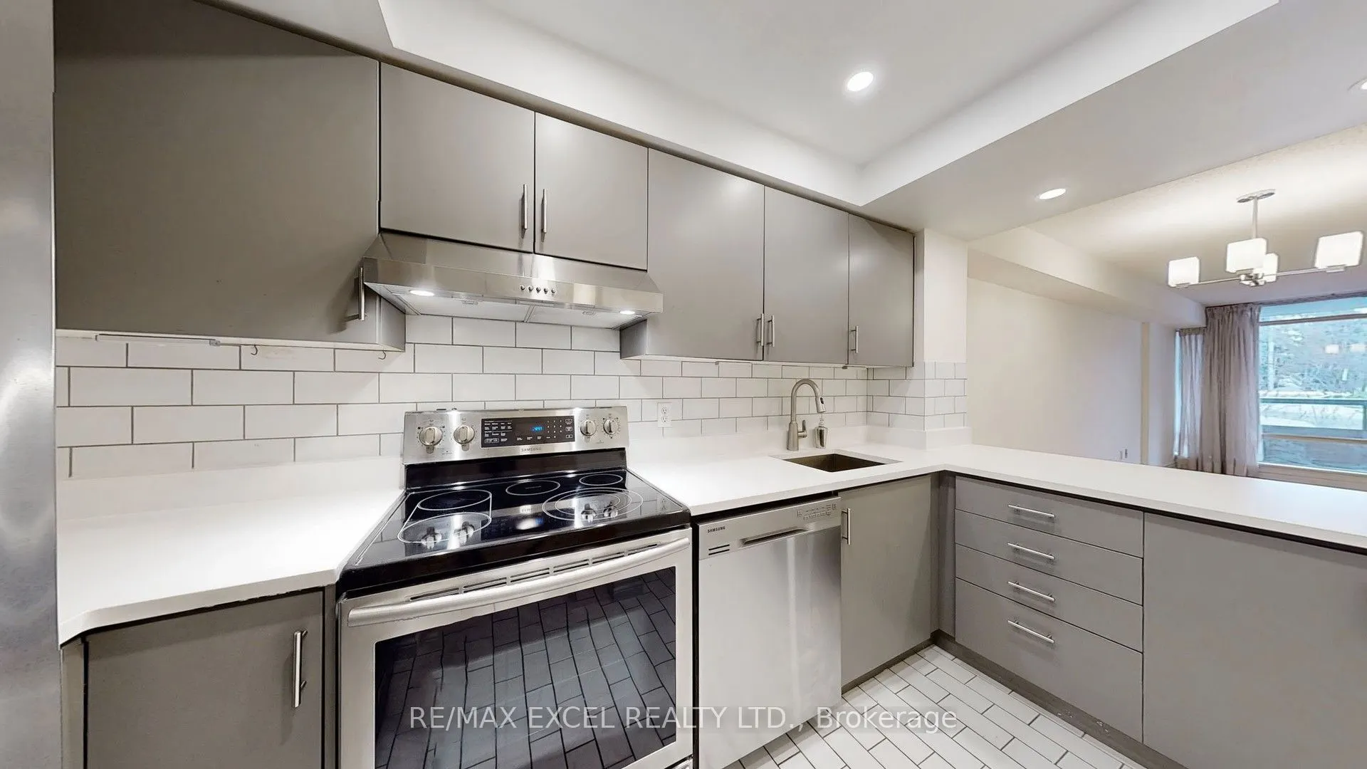 1210 Don Mills Road, #111