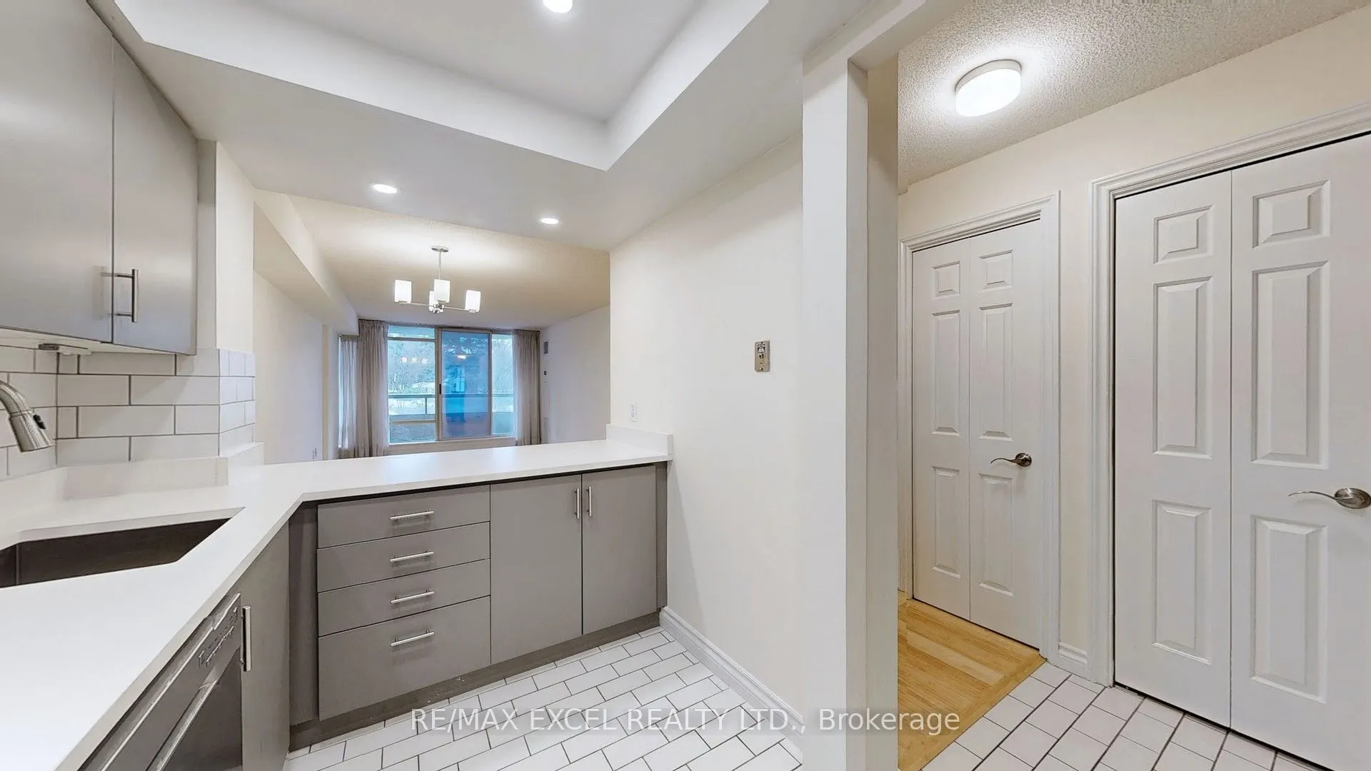 1210 Don Mills Road, #111