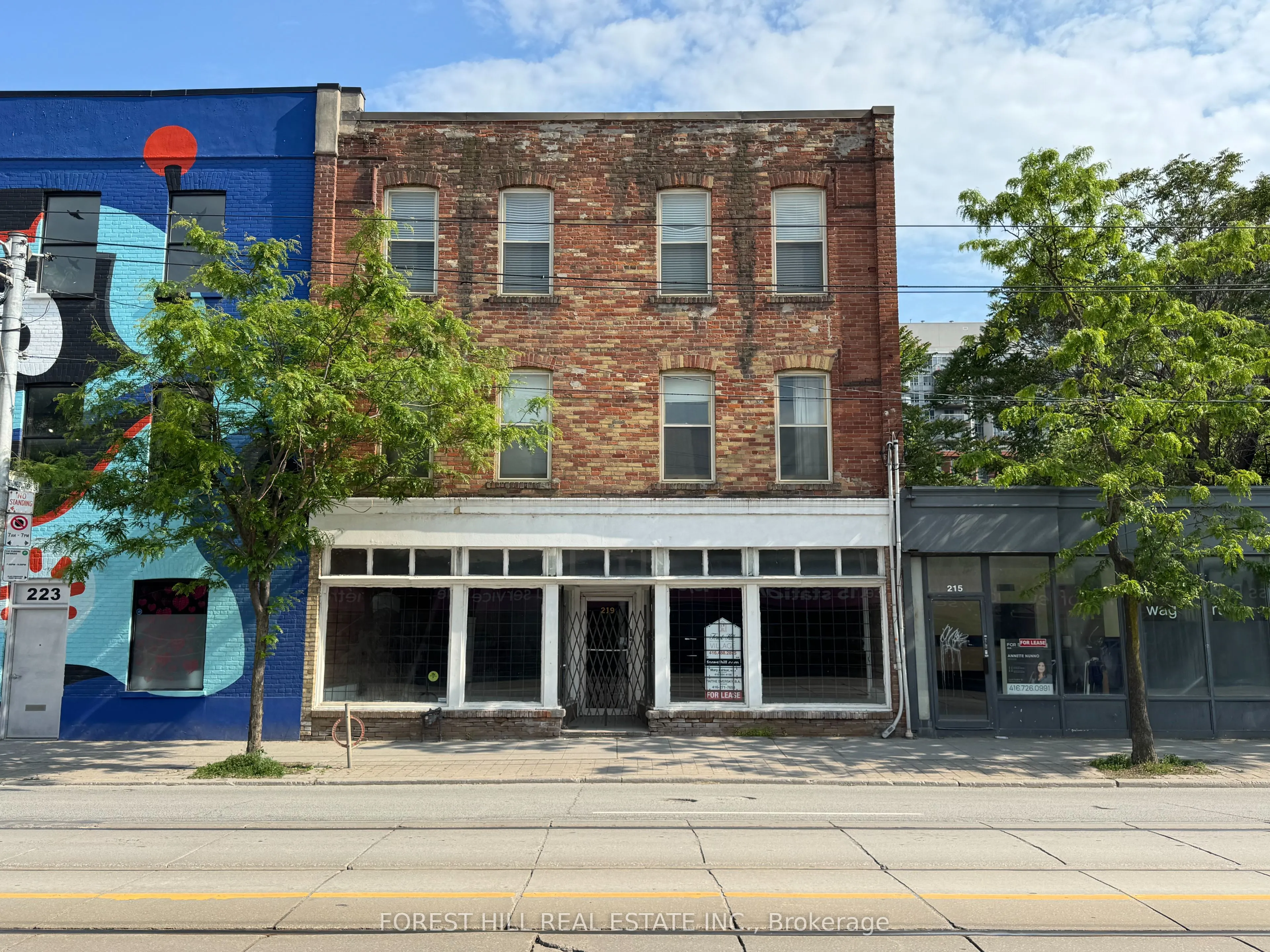 219 Queen Street E