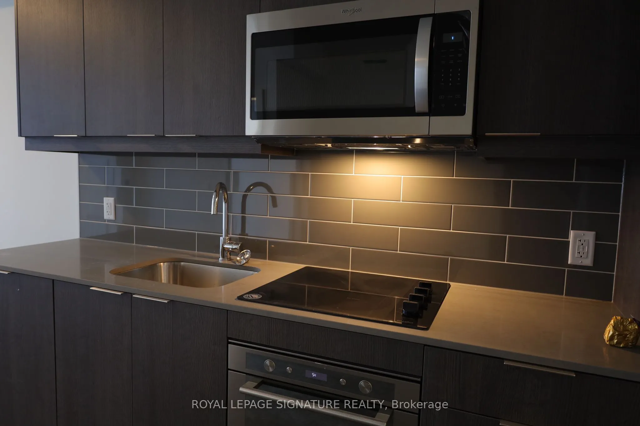 36 Forest Manor Road, #1201