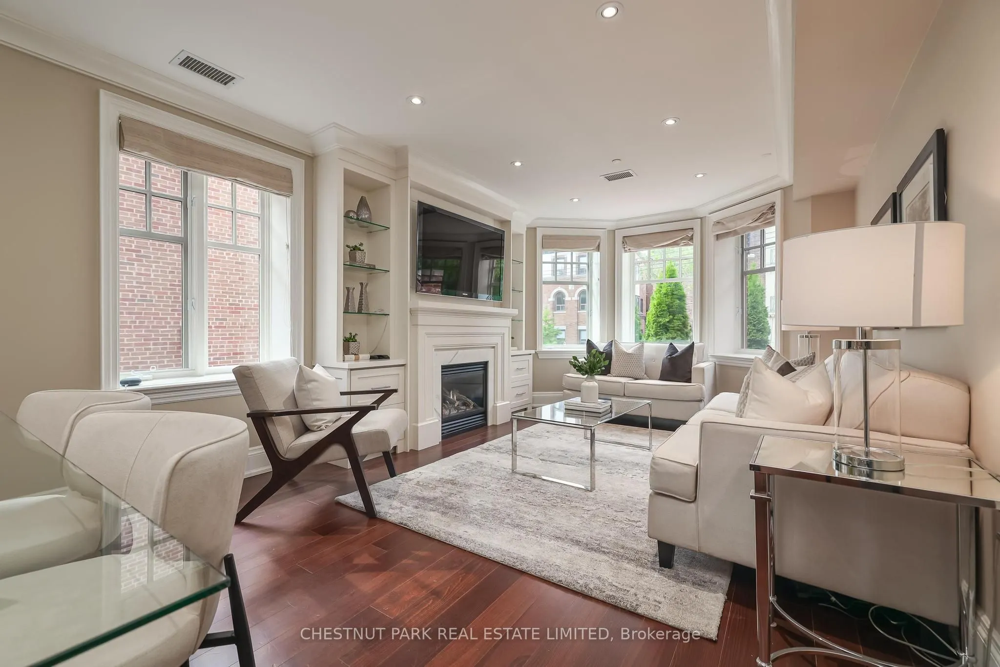 317 Lonsdale Road, #2B