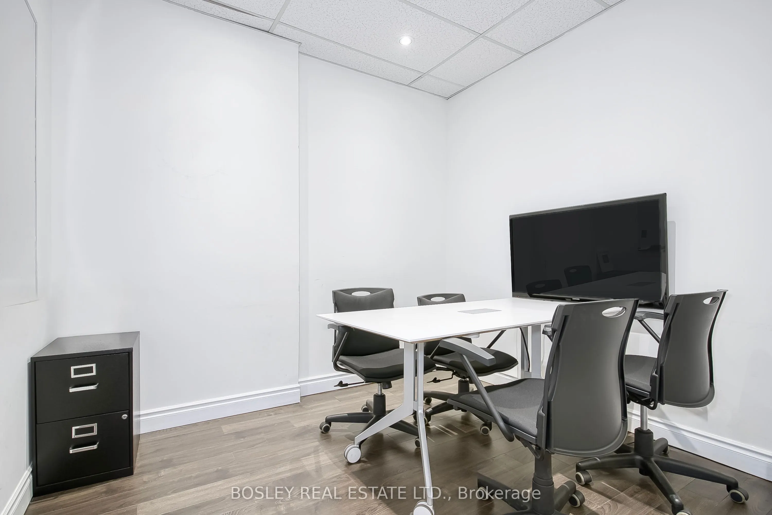 120 Carlton Street, #416