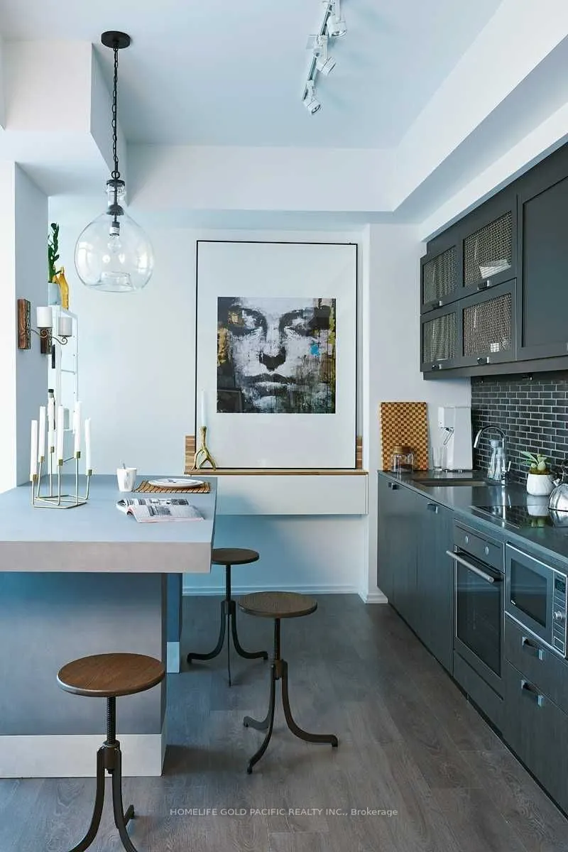 783 Bathurst Street #803
