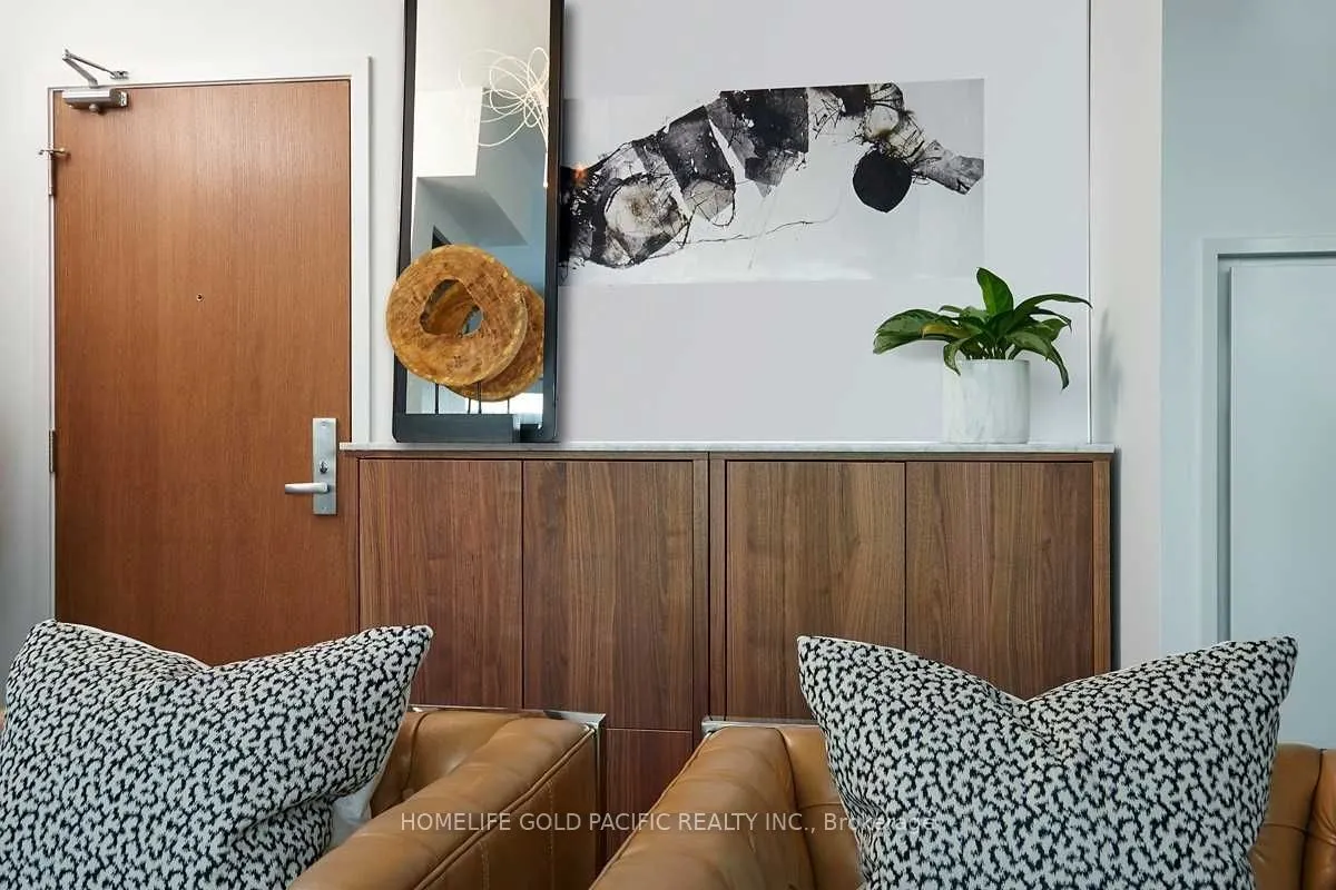 783 Bathurst Street #803