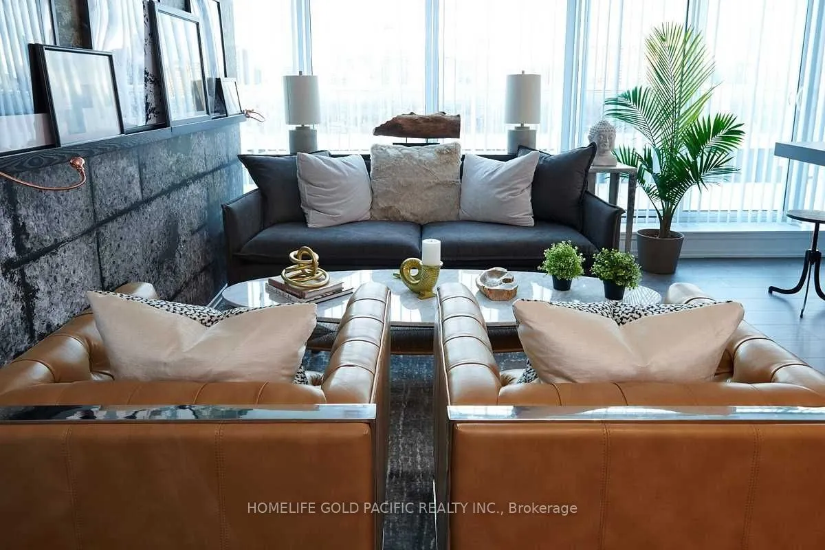 783 Bathurst Street #803