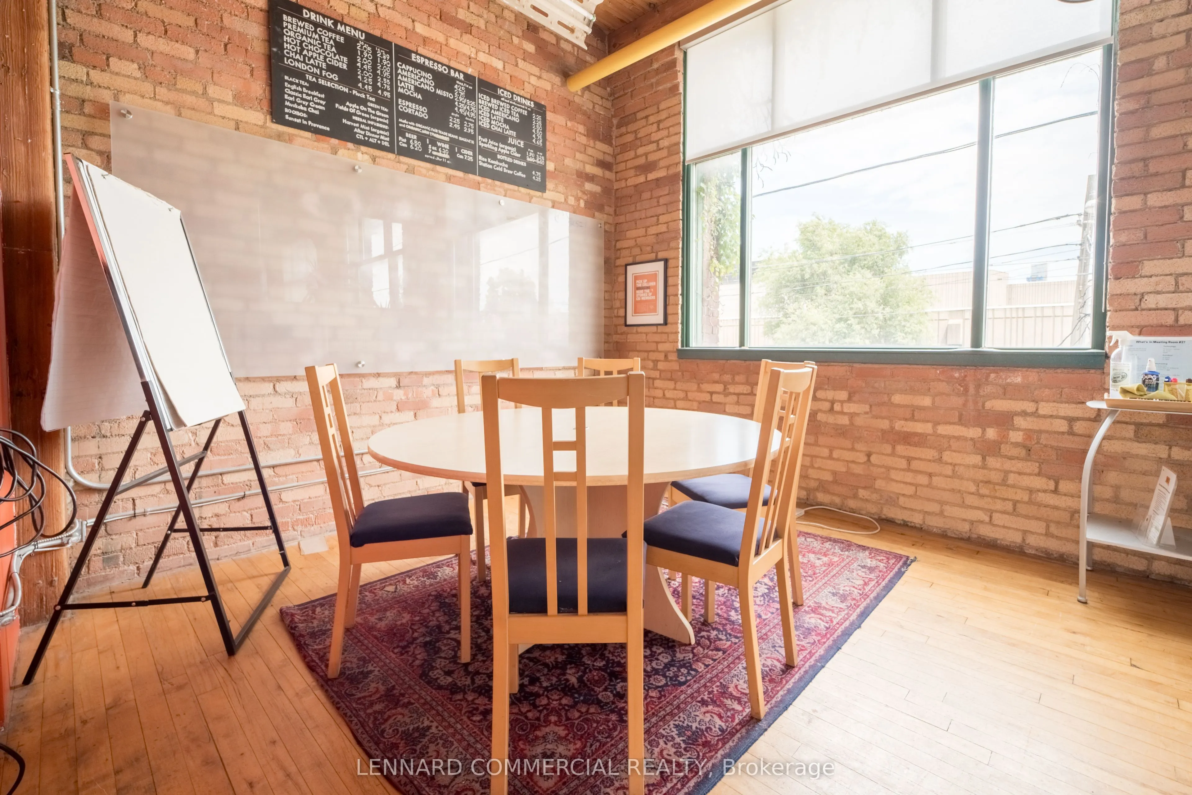 720 Bathurst Street, #402&422