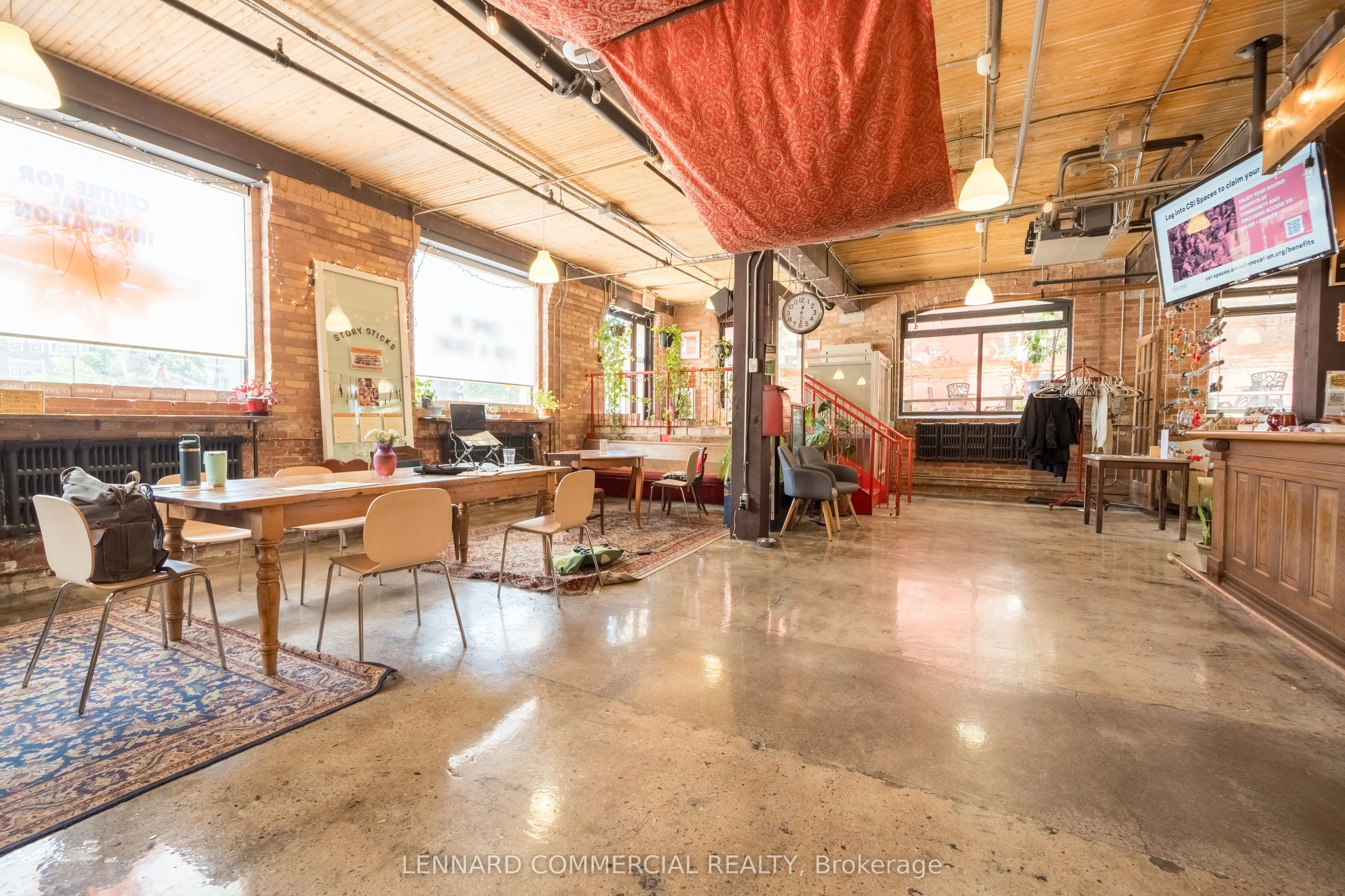 720 Bathurst Street, #402&422
