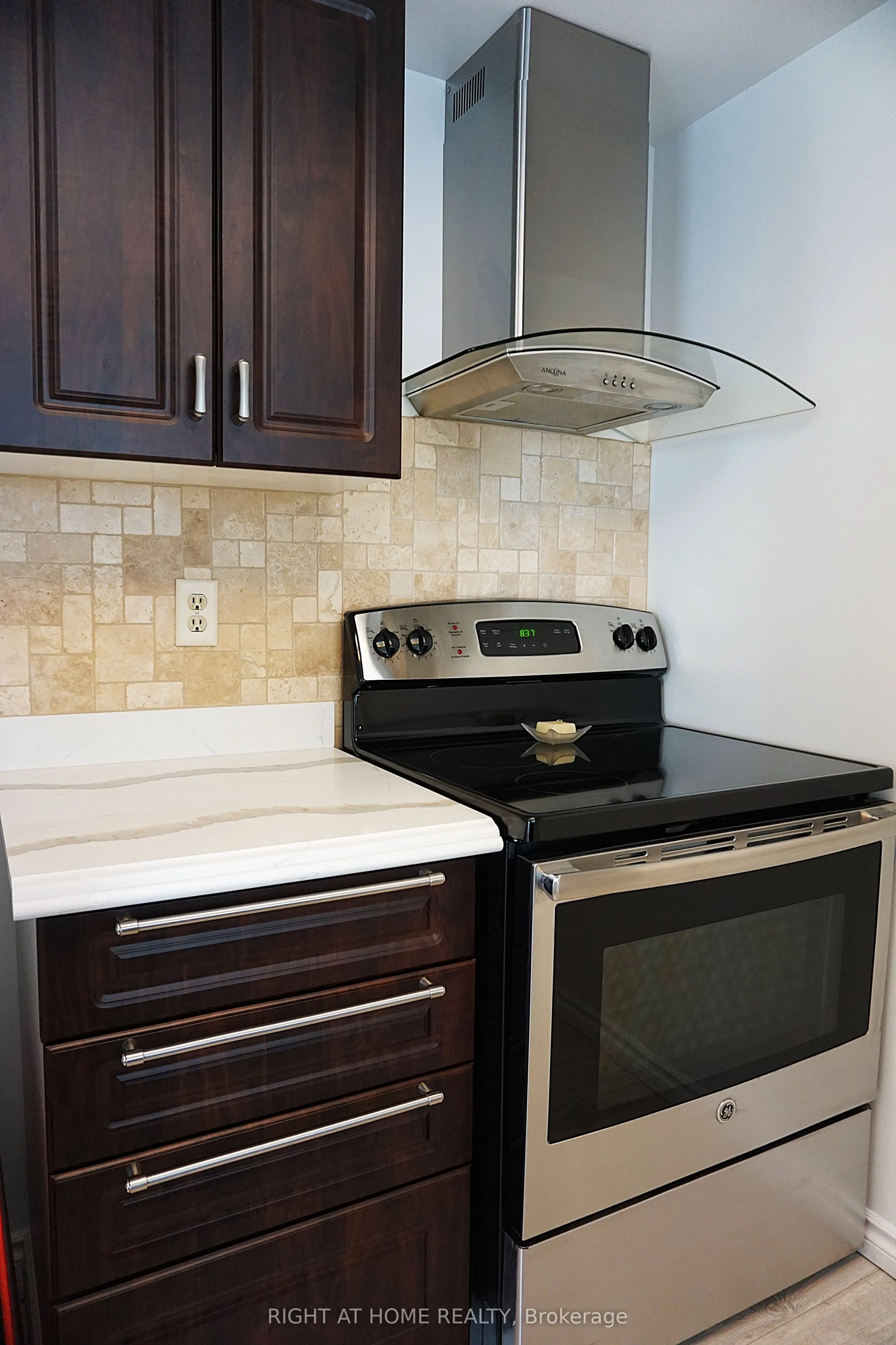 7 Concorde Place E, #2110