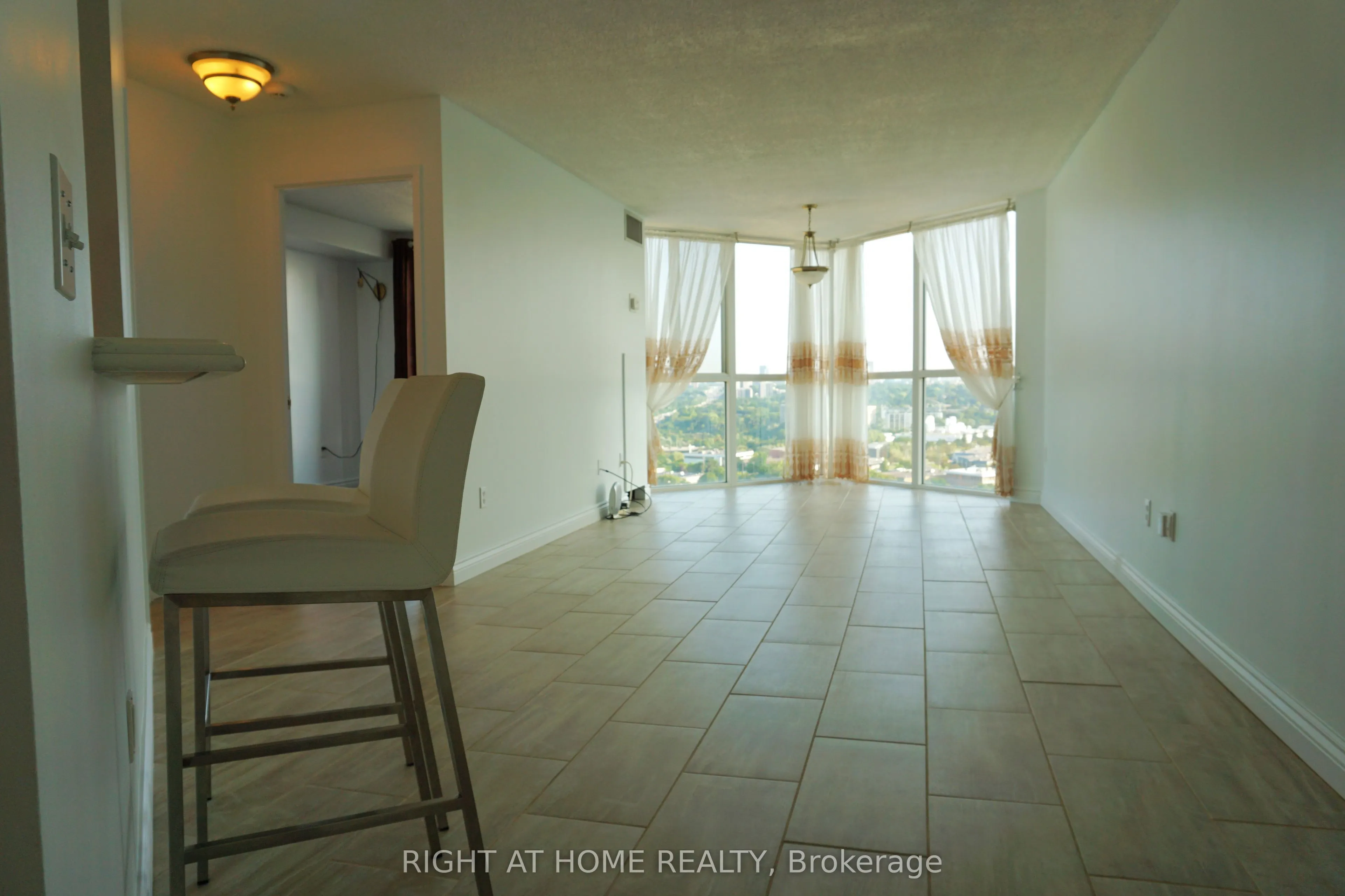 7 Concorde Place E, #2110