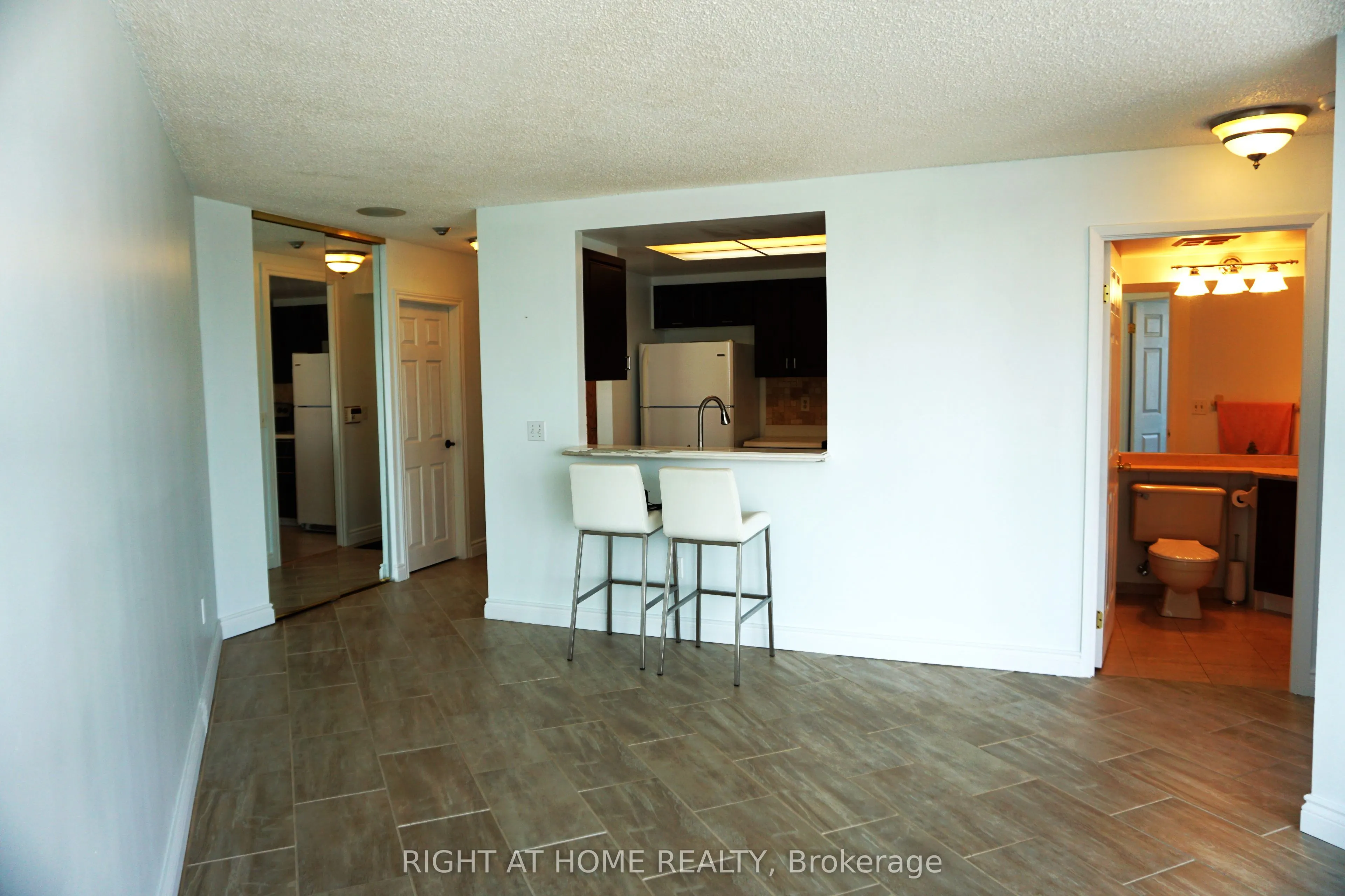 7 Concorde Place E, #2110