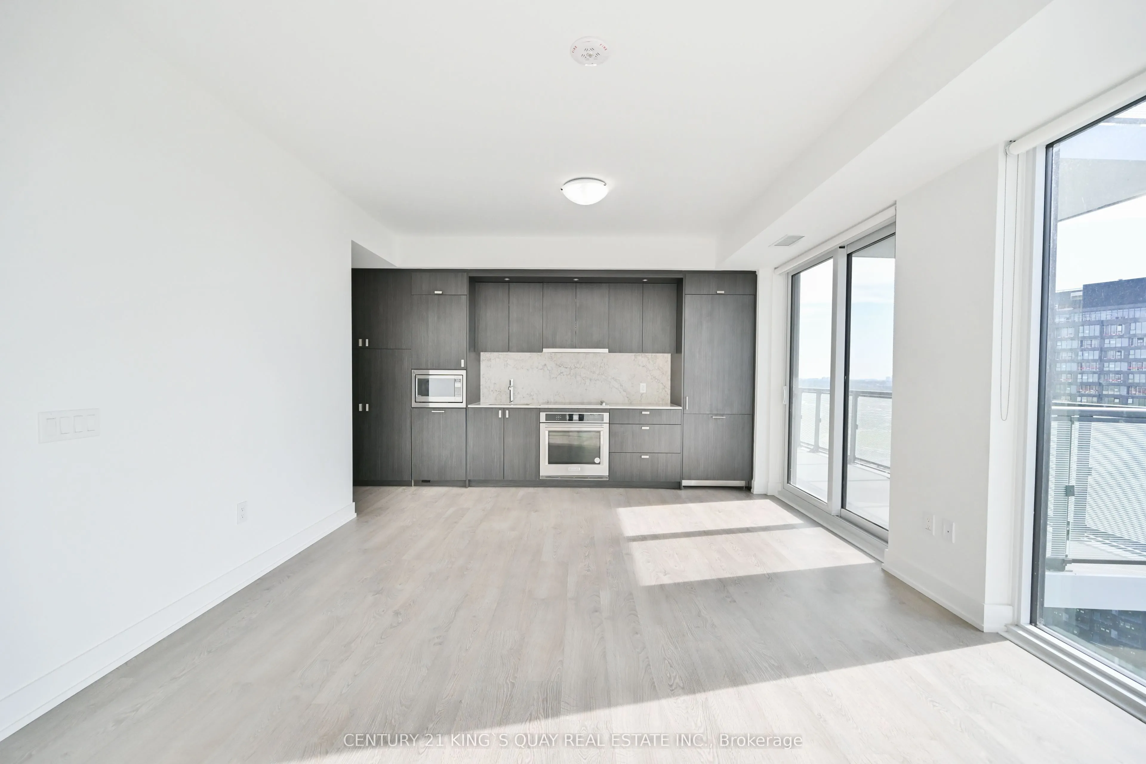 30 Inn On The Park Drive, #2807