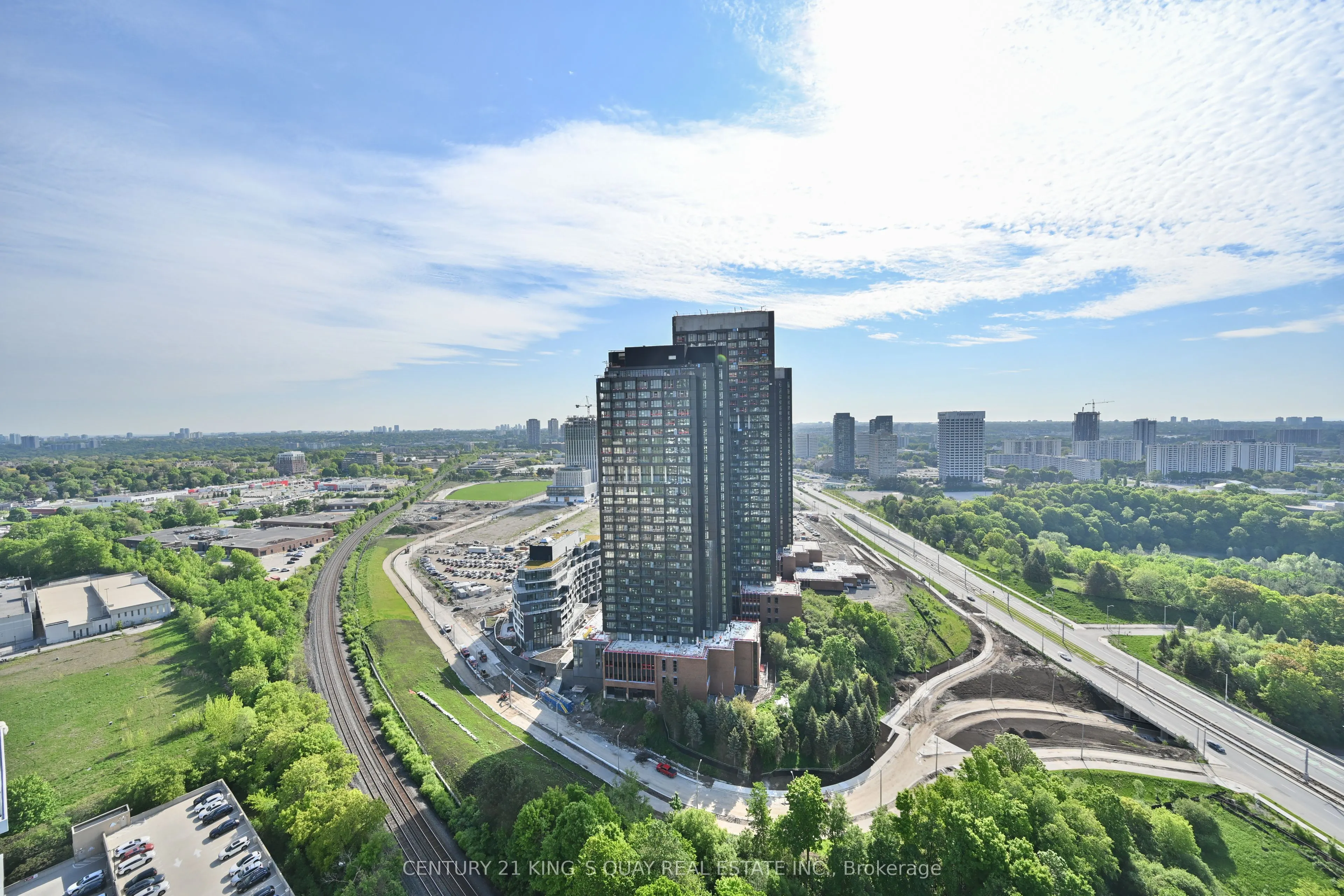 30 Inn On The Park Drive, #2807