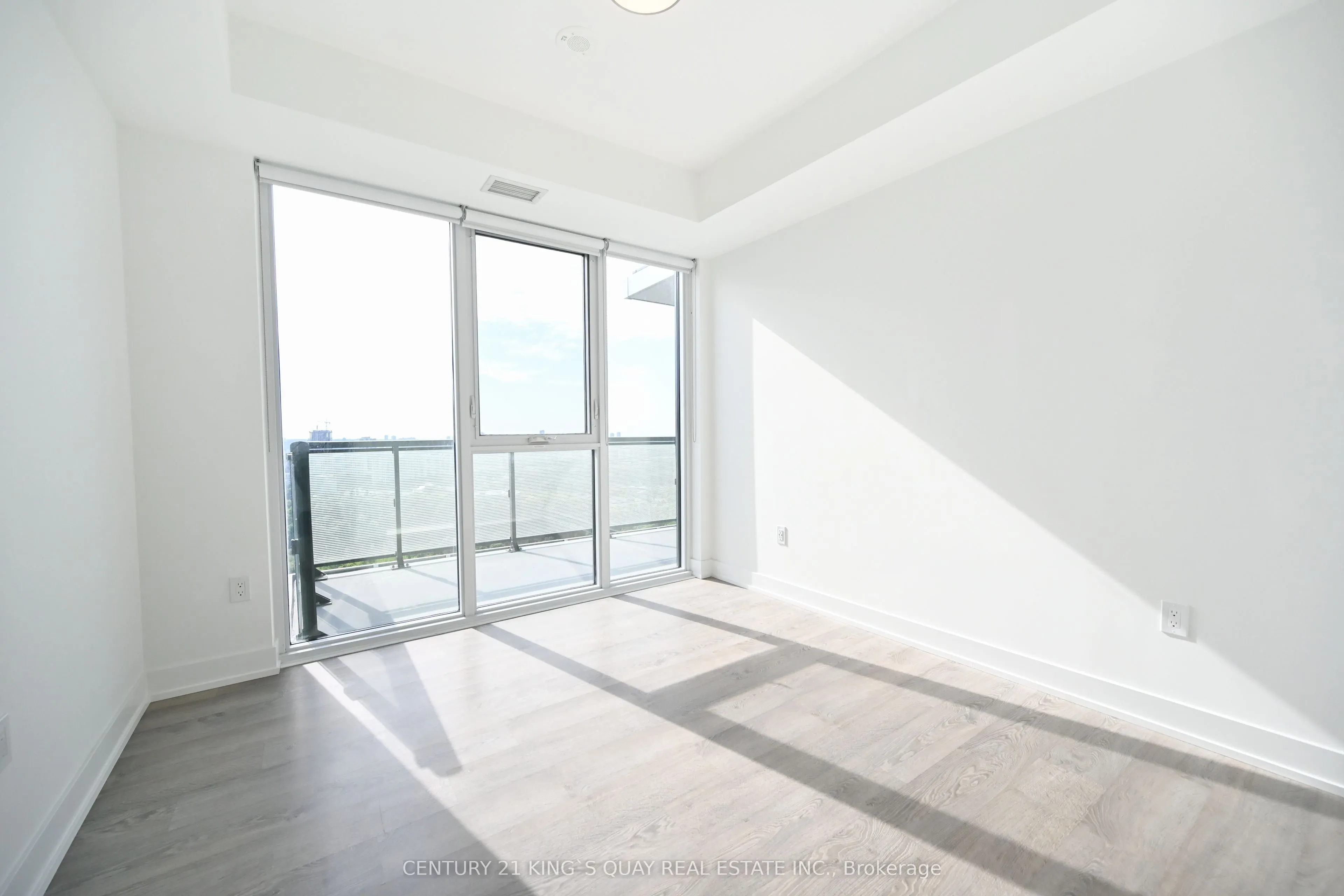 30 Inn On The Park Drive, #2807