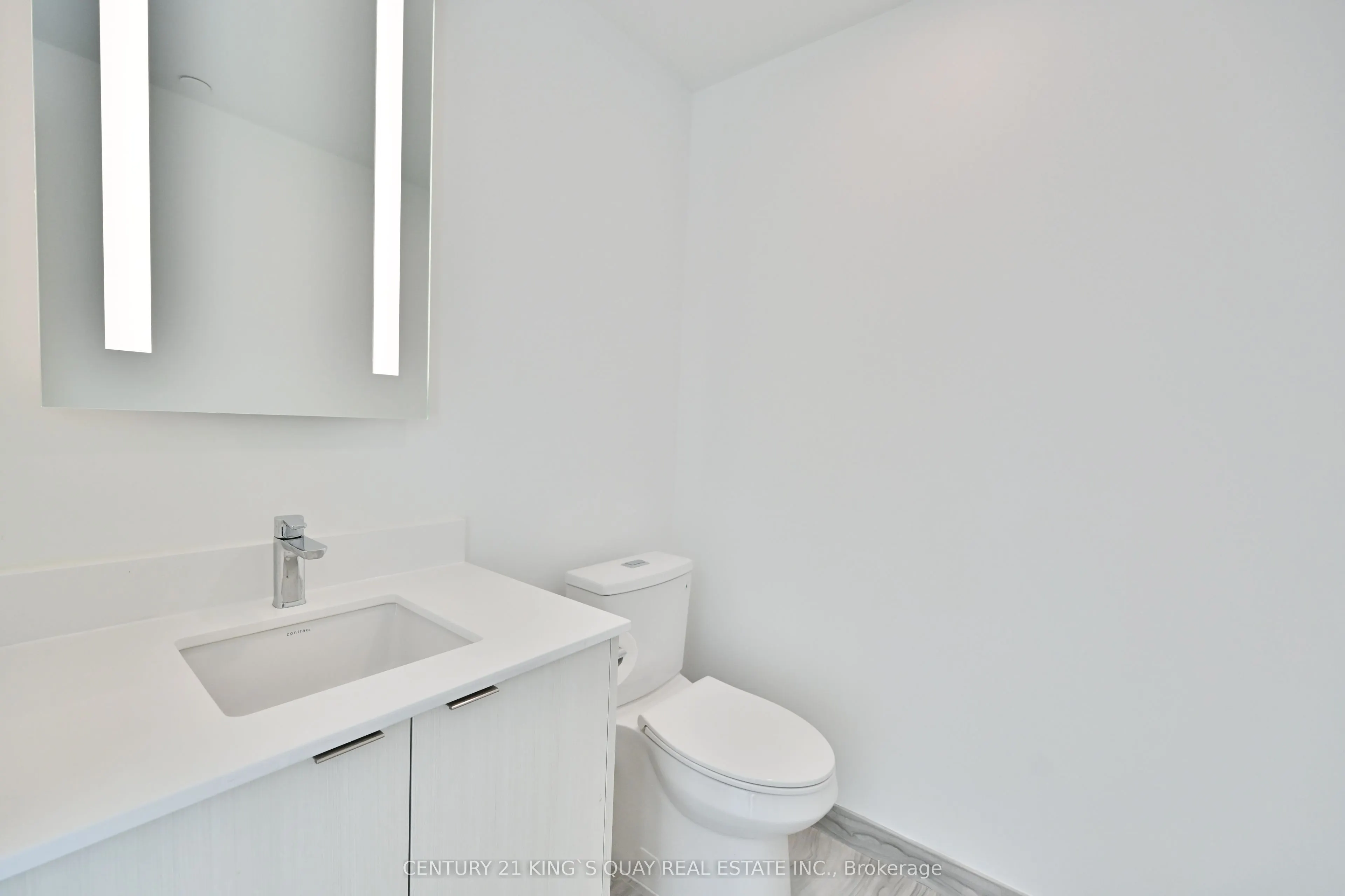 30 Inn On The Park Drive, #2807