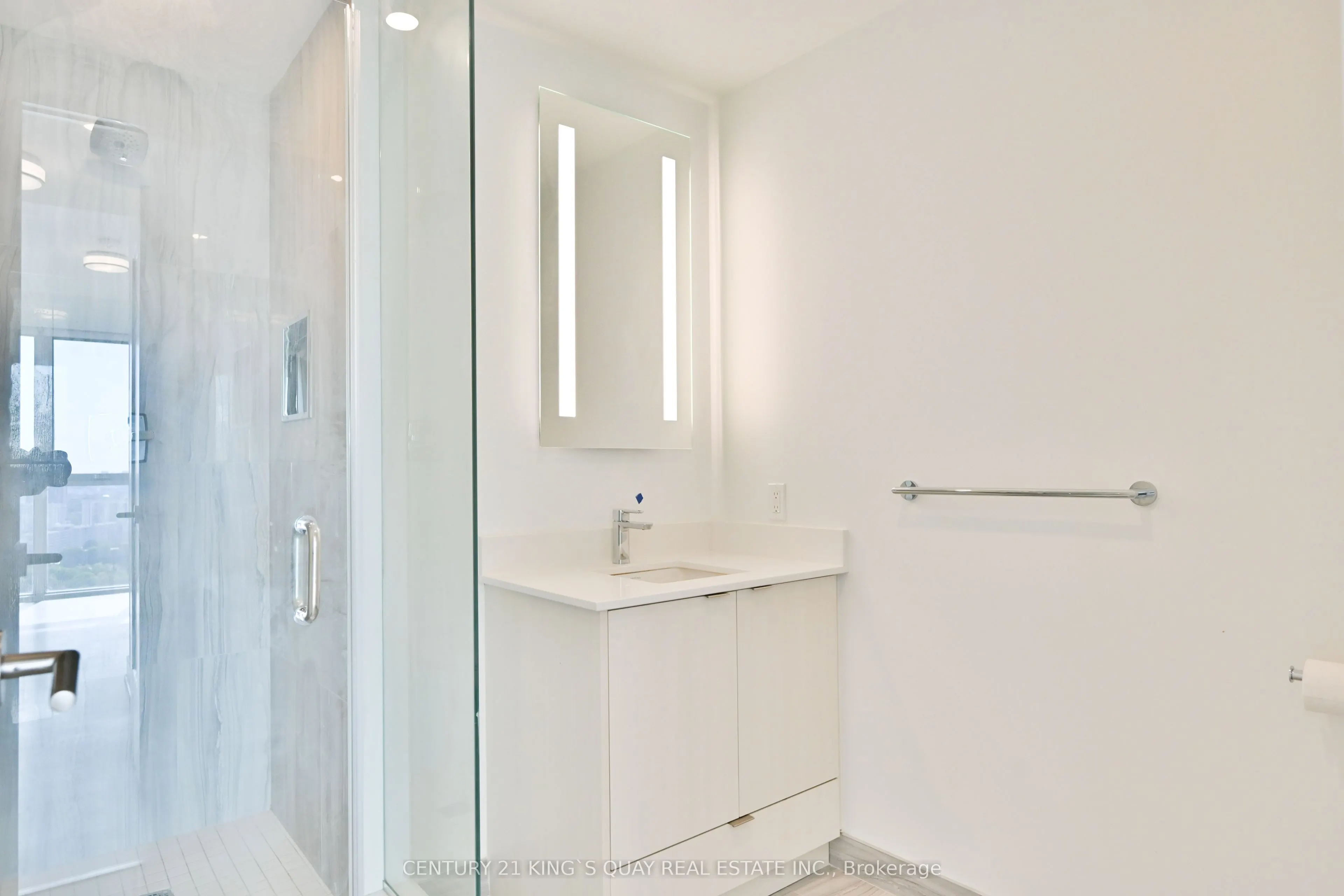 30 Inn On The Park Drive, #2807