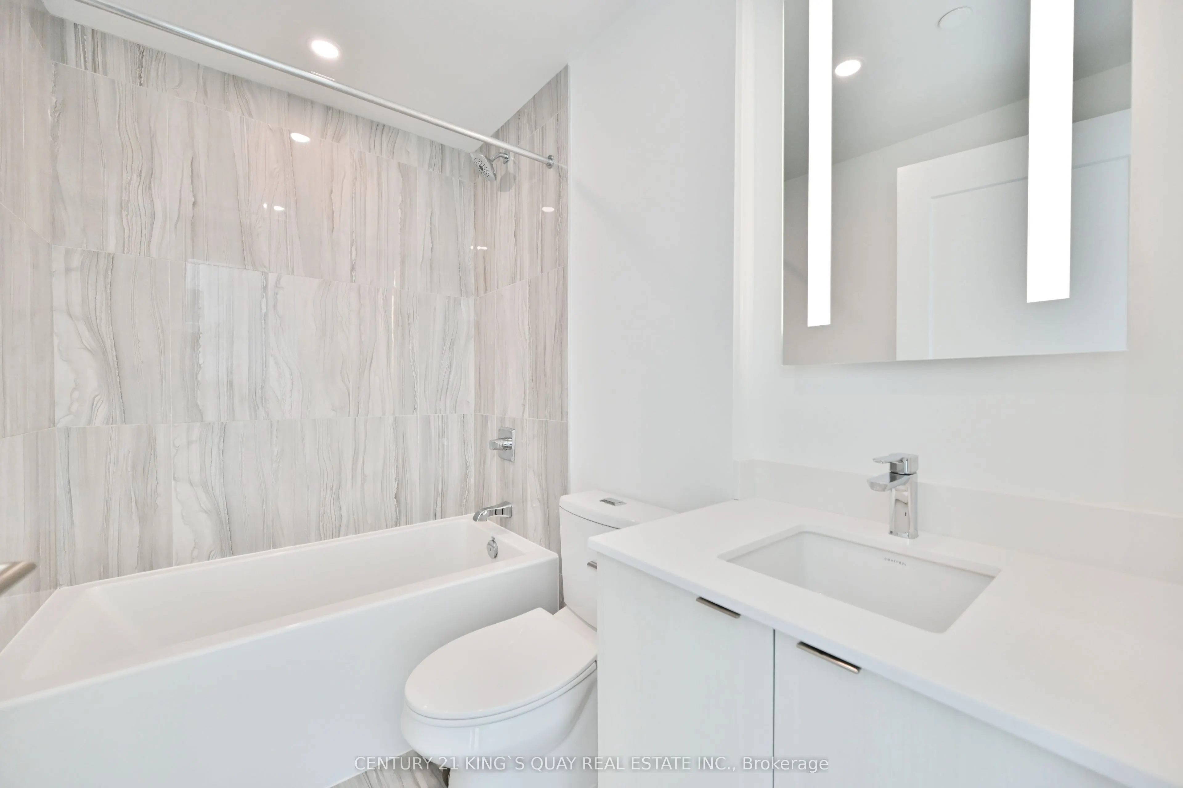 30 Inn On The Park Drive, #2807