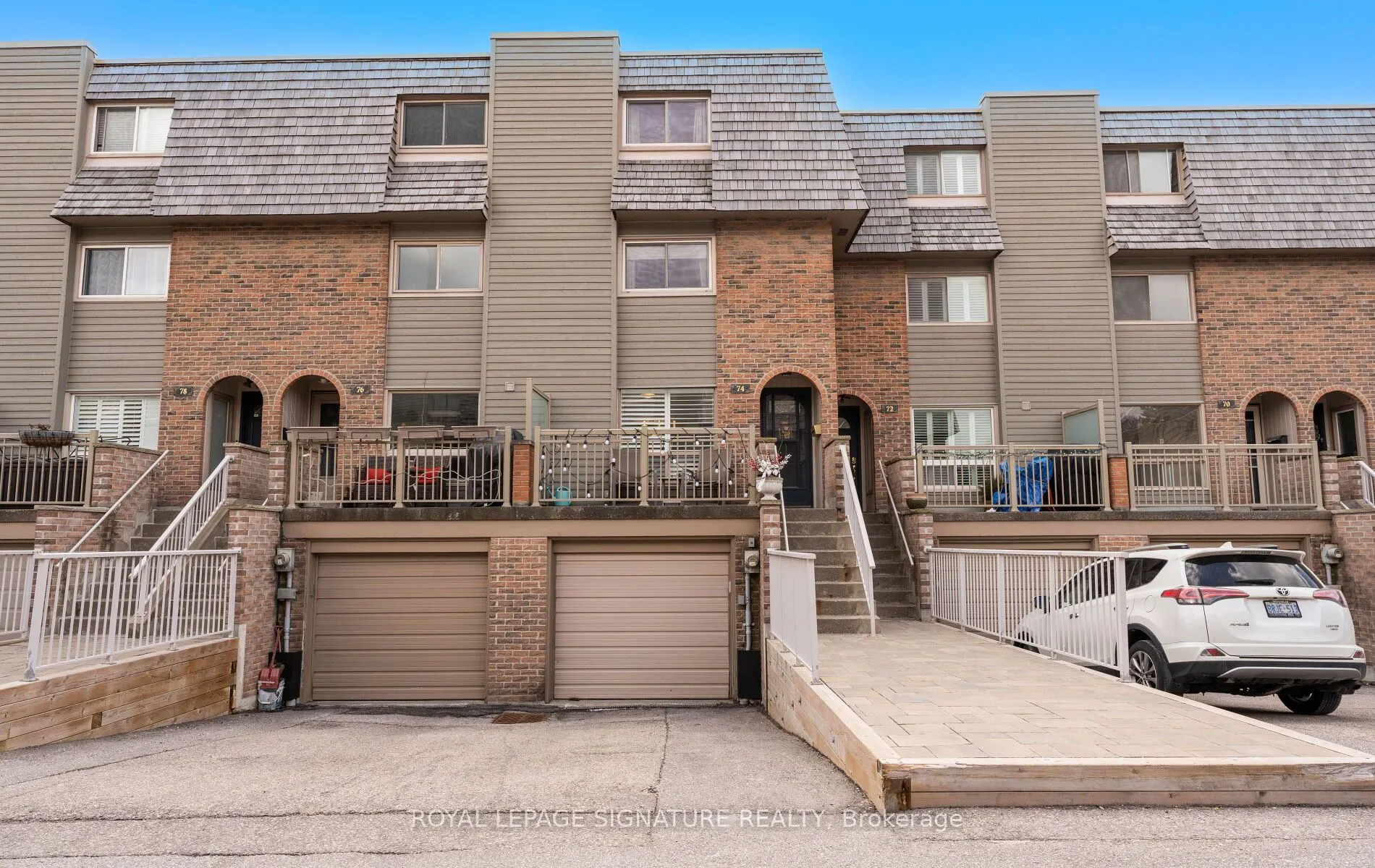 74 Dutch Myrtle Way, #31