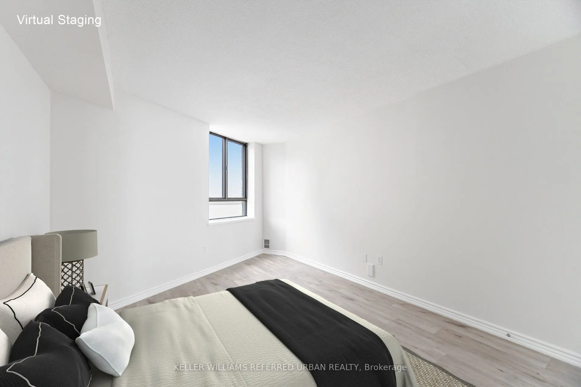270 Queens Quay W, #2008