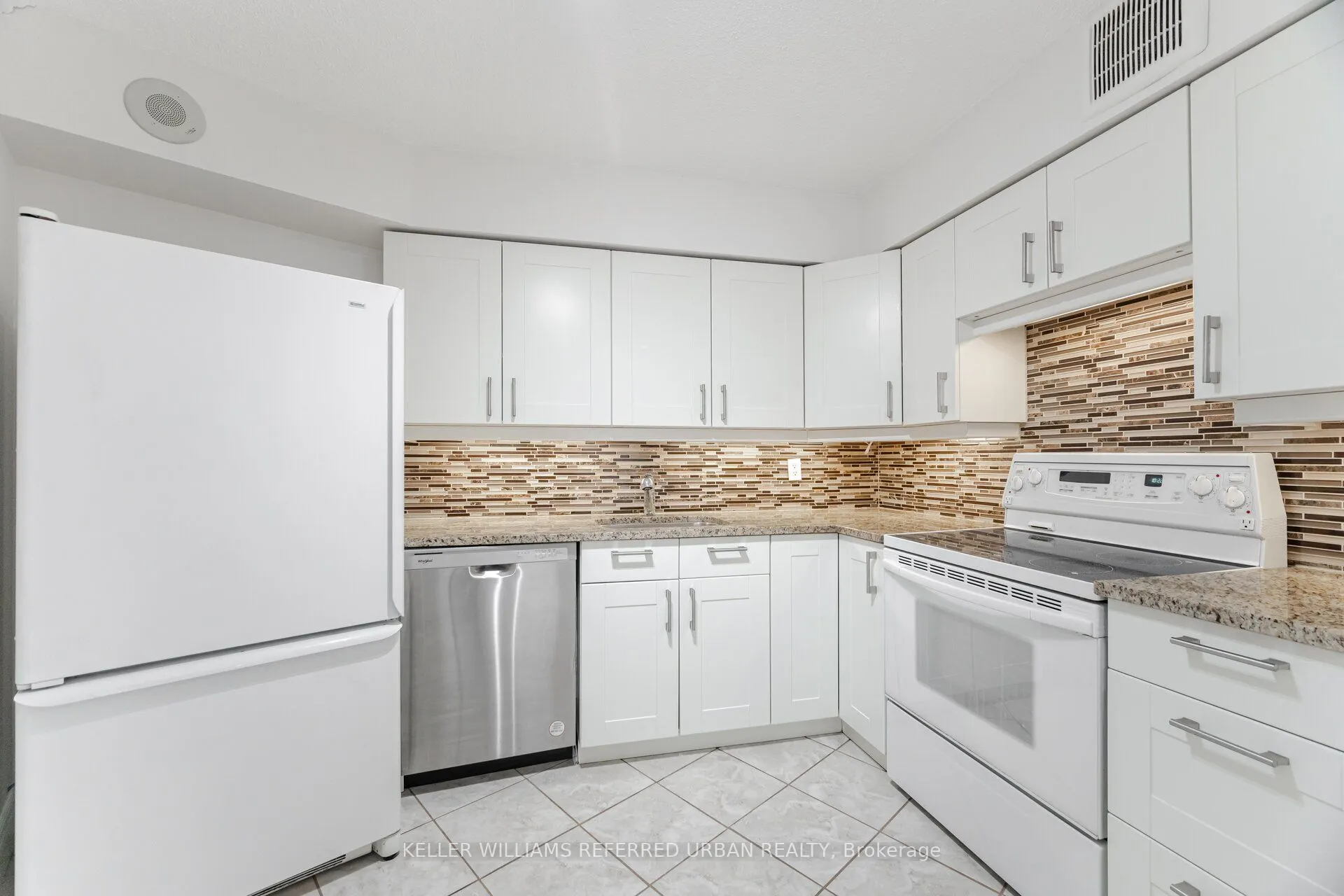 270 Queens Quay W, #2008