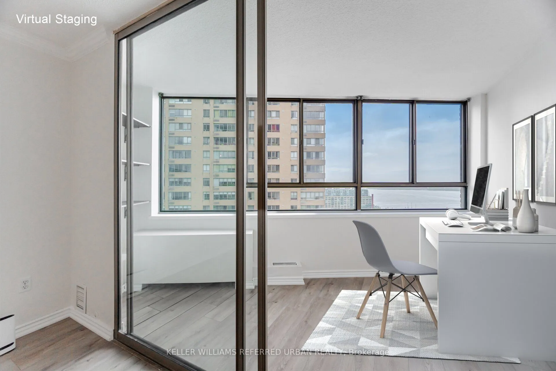 270 Queens Quay W, #2008