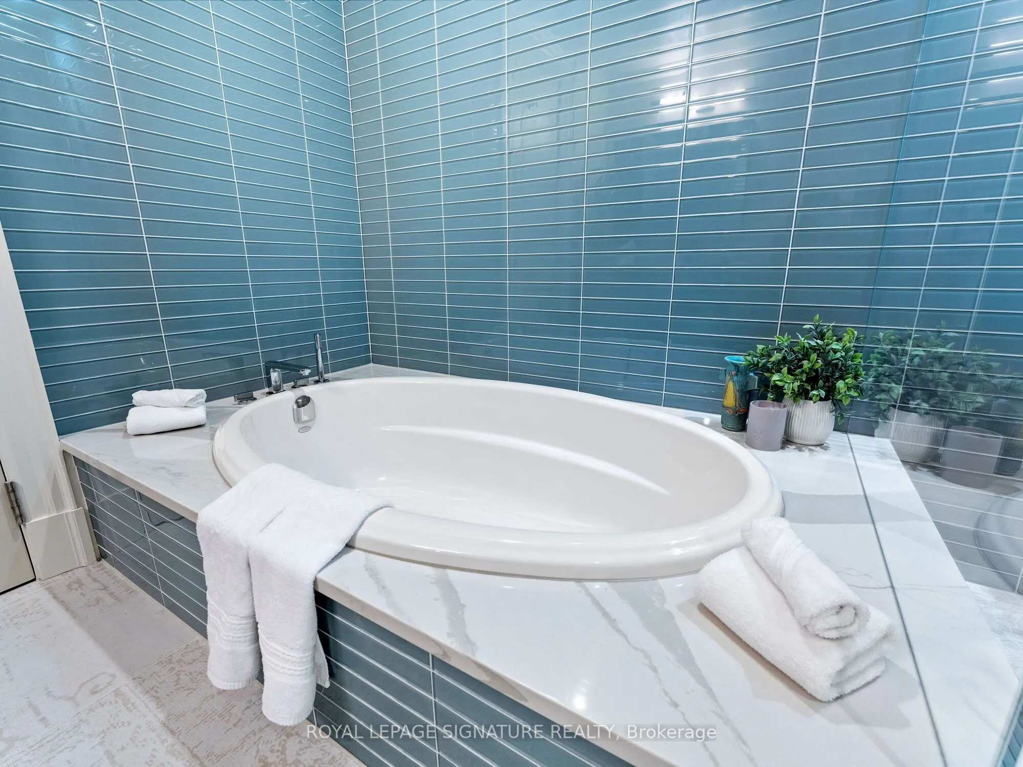 155 St. Clair Avenue W, #603
