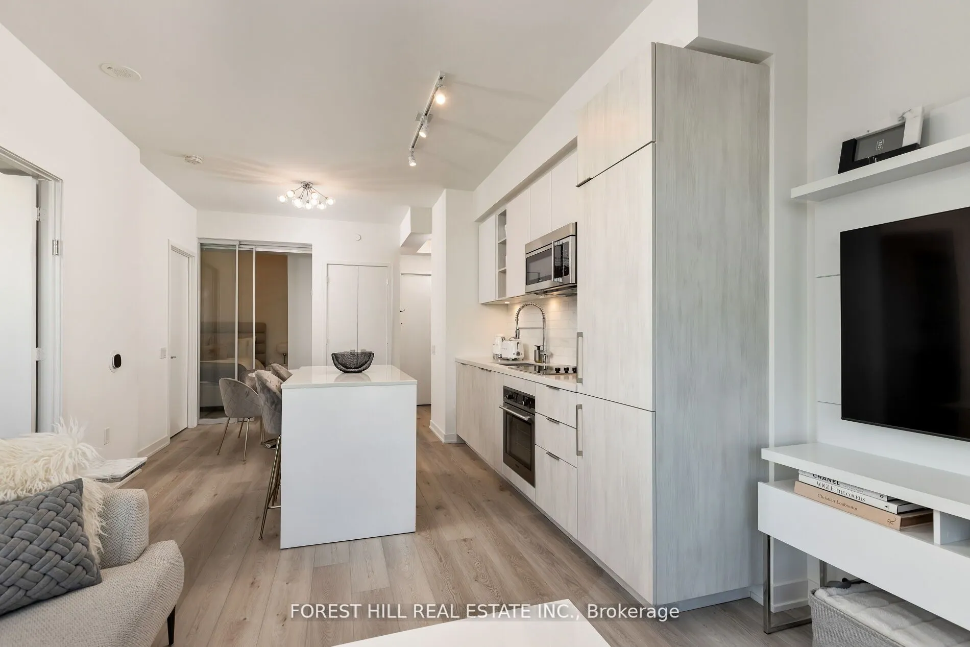 50 Ordnance Street, #1607