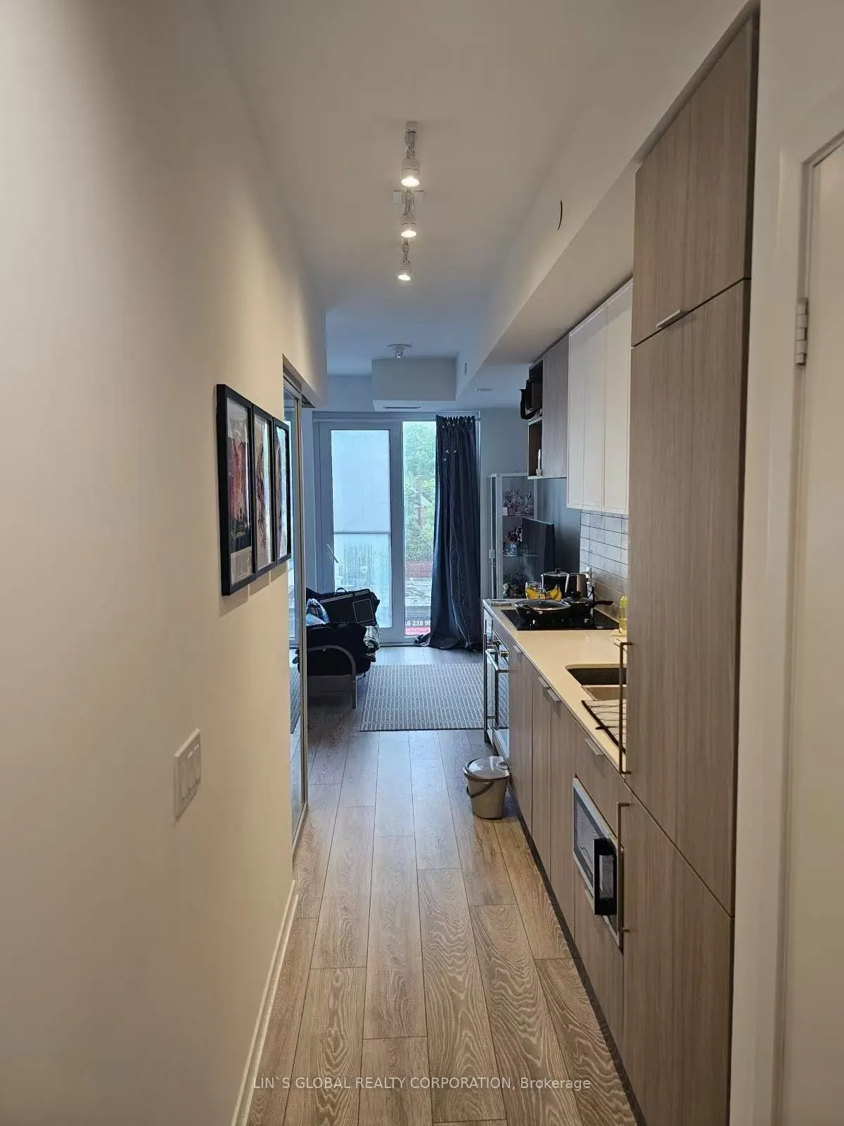 2020 Bathurst Street #523