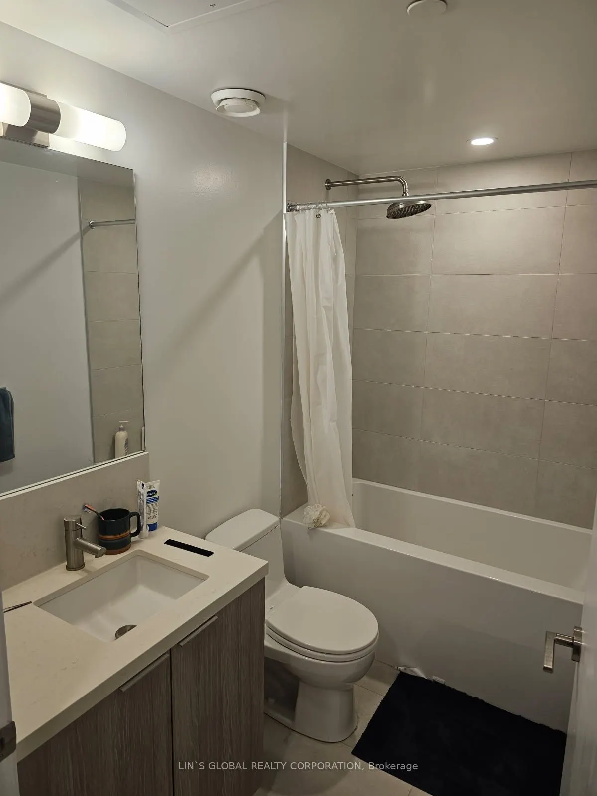 2020 Bathurst Street #523